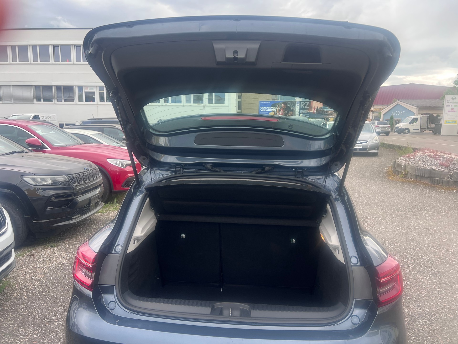 RENAULT Clio 1.0 Zen CVT-image-7