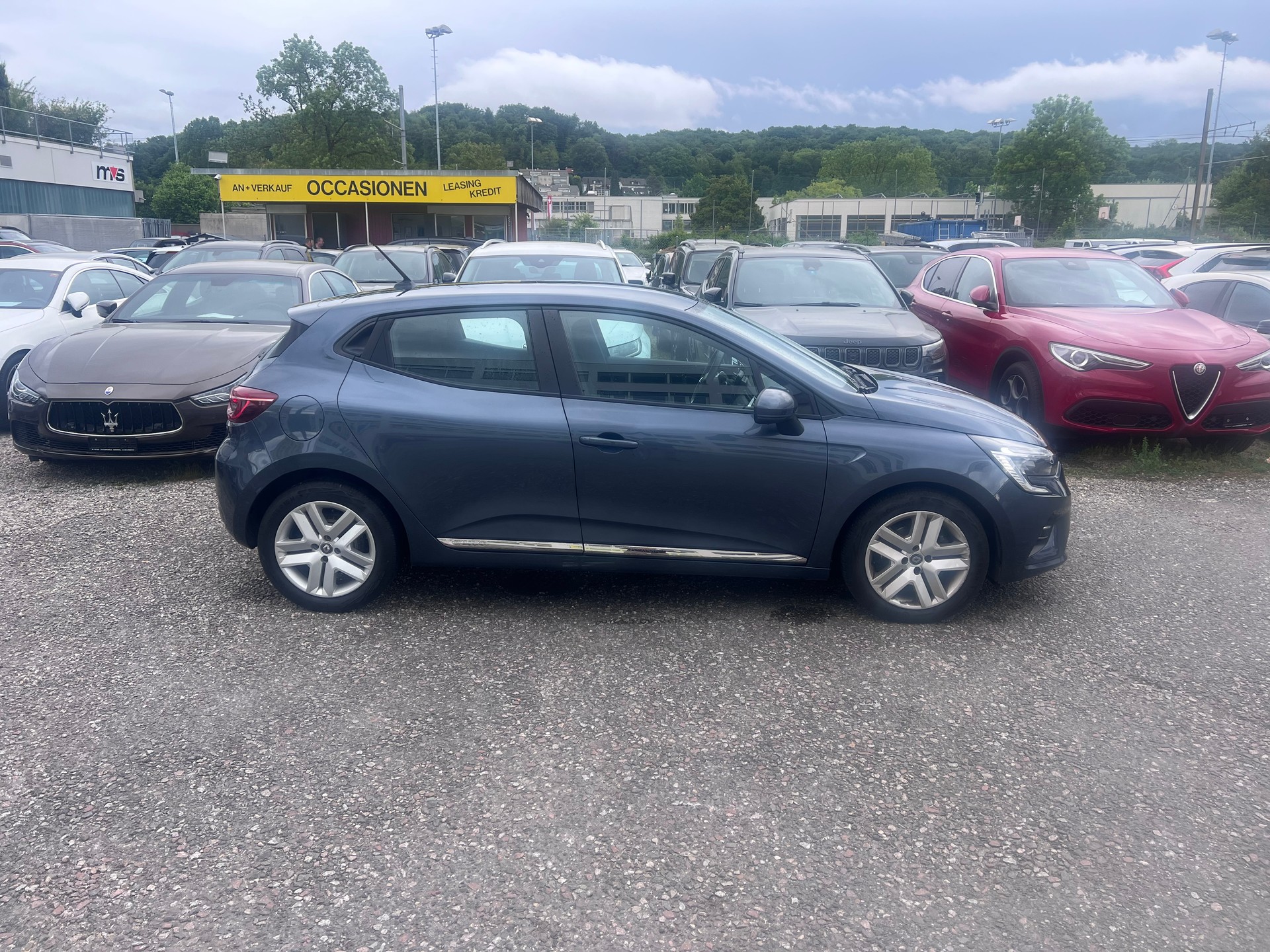 RENAULT Clio 1.0 Zen CVT-image-6