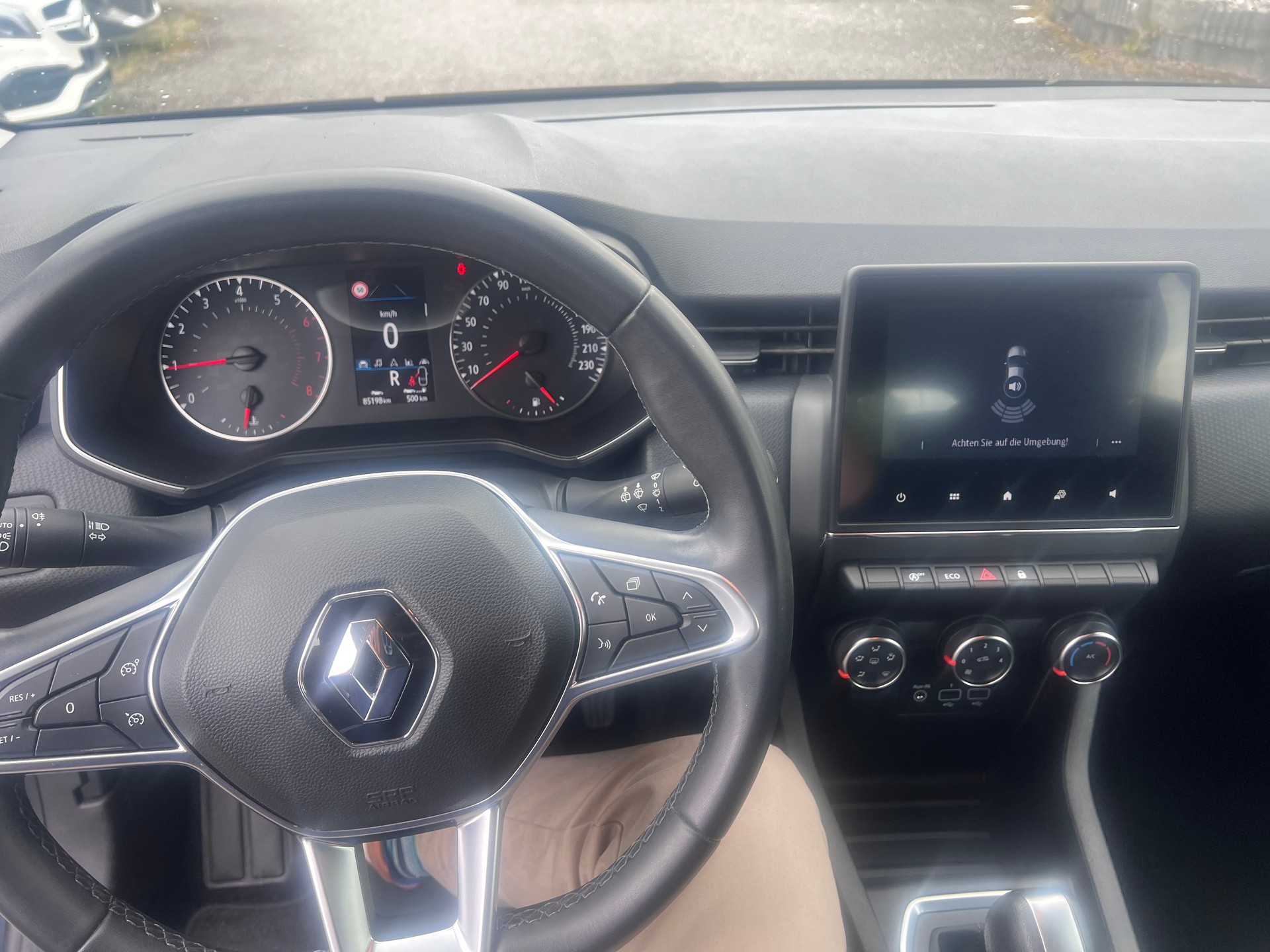 RENAULT Clio 1.0 Zen CVT-image-13