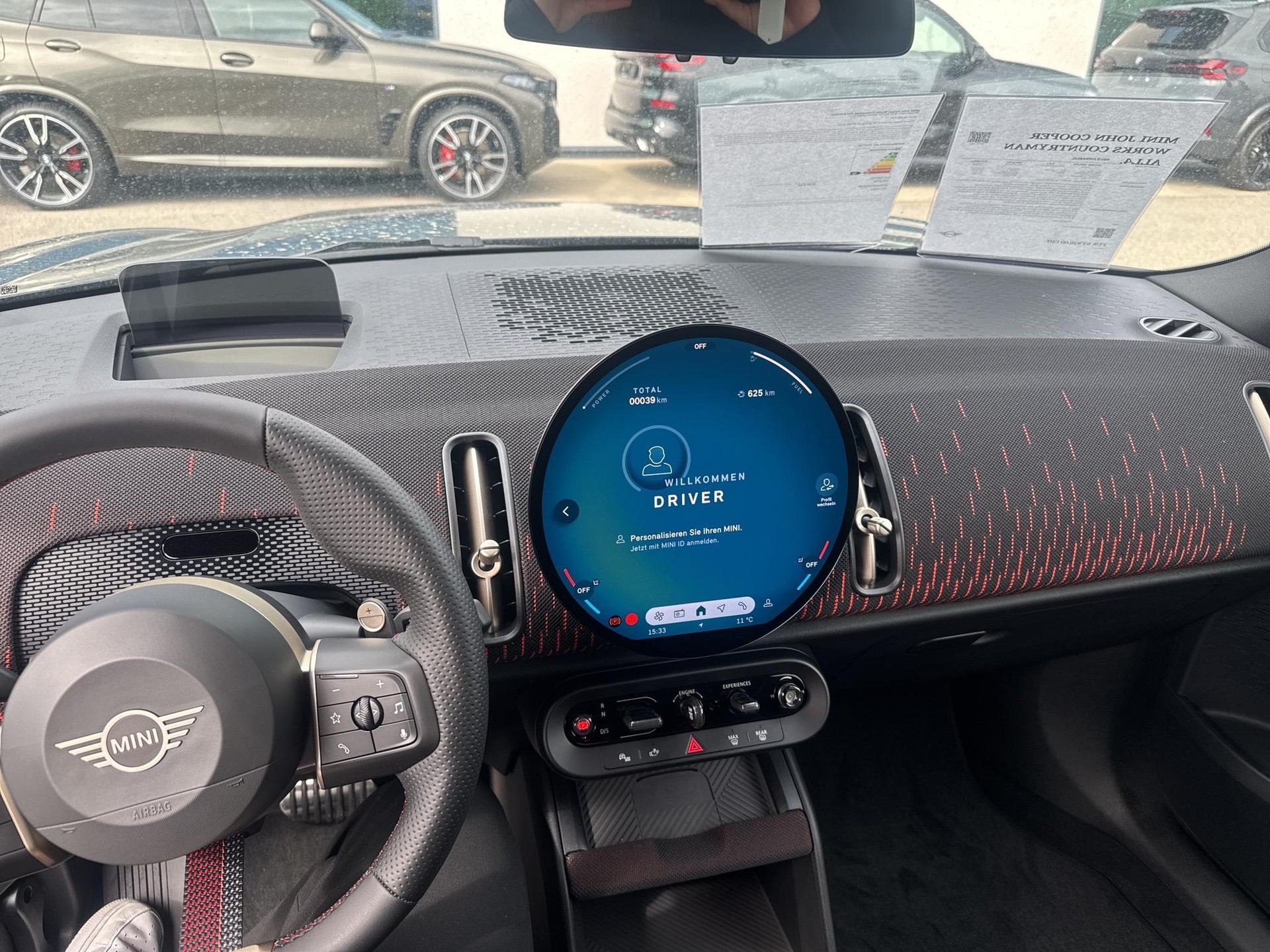 MINI John Cooper Works Countryman ALL4-image-10
