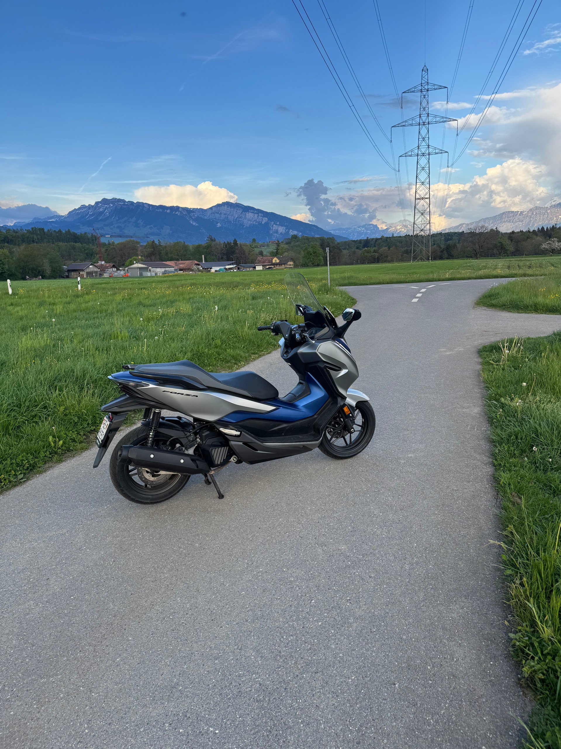 HONDA Nss 125 Forza ABS-image-1