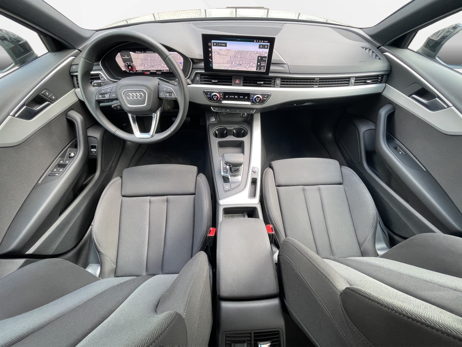 AUDI A4 2.0 40 TDI S Line S-Tronic-image-10