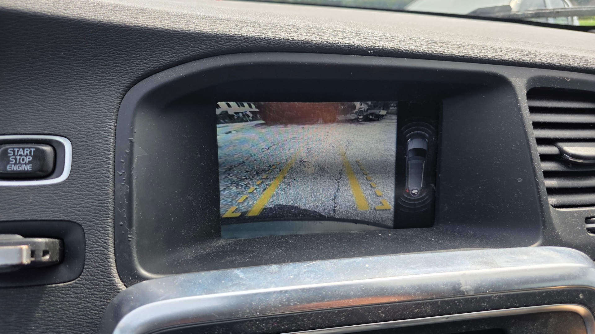 VOLVO V60 D3 Momentum Geartronic-image-7