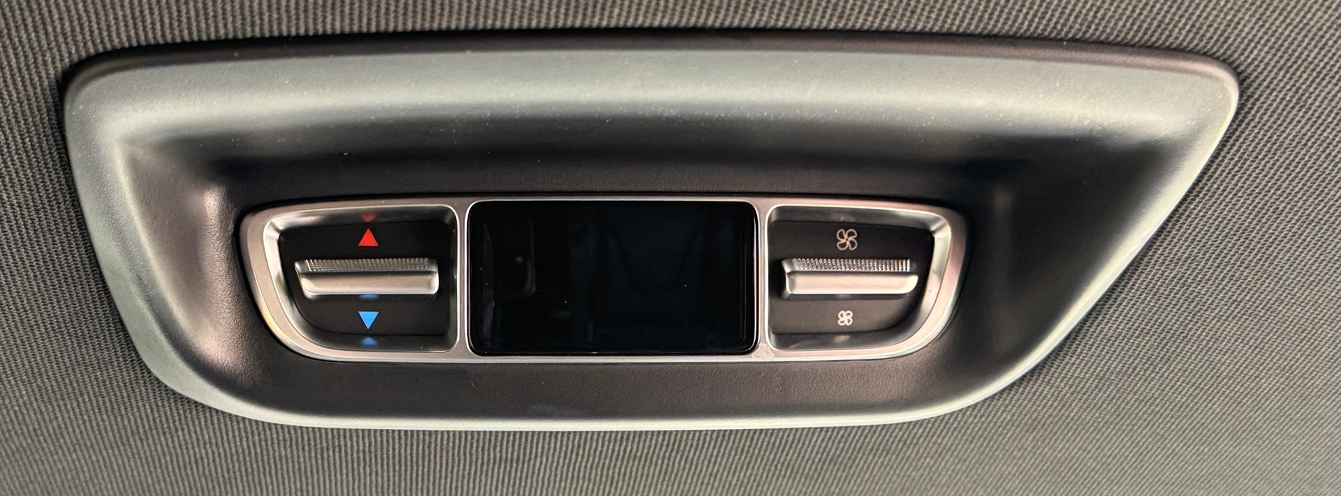 MERCEDES-BENZ V 250 d Avantgarde AMG-Line kompakt 7G-Tronic-image-19