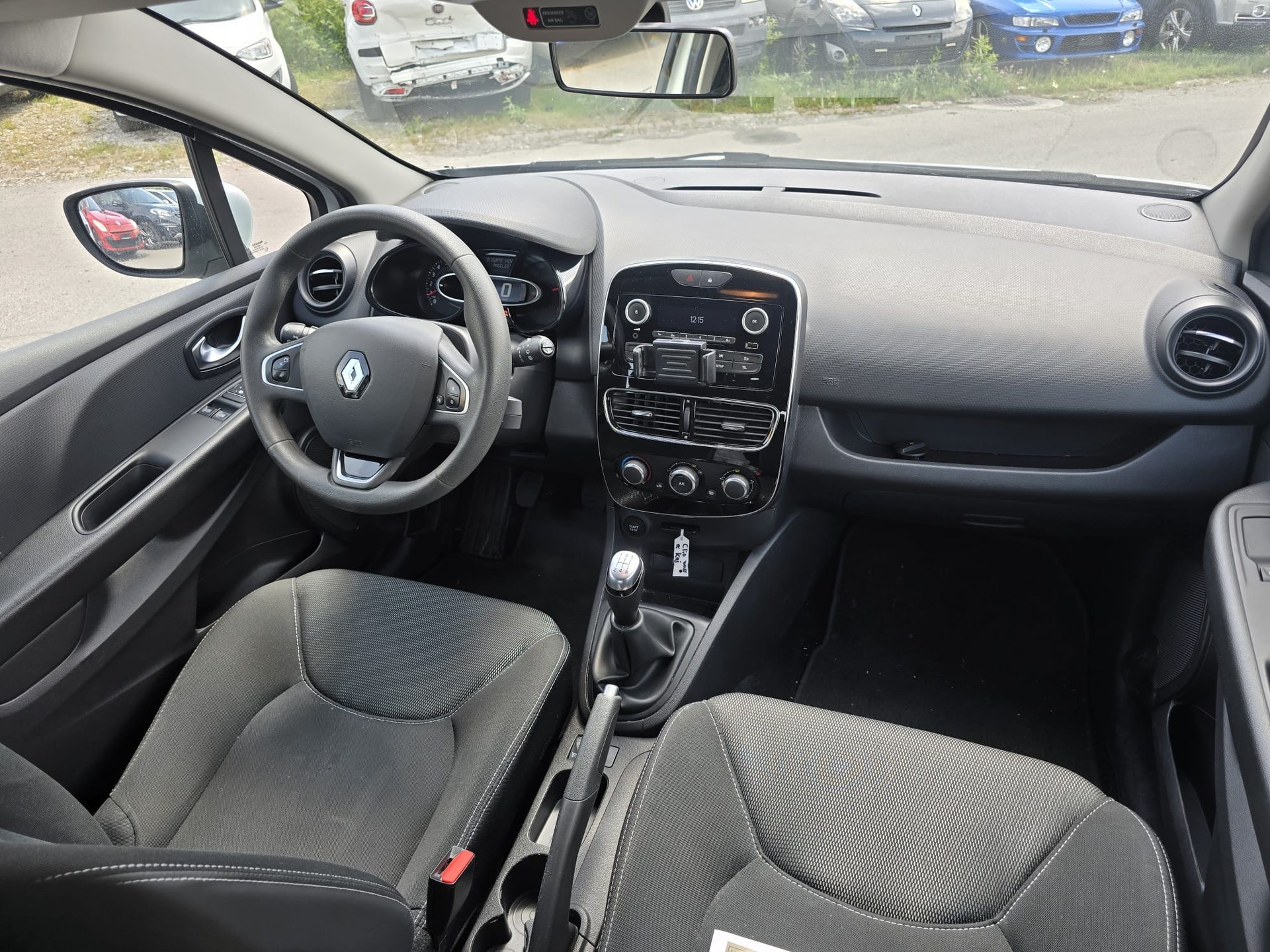 RENAULT Clio 0.9 Life-image-10