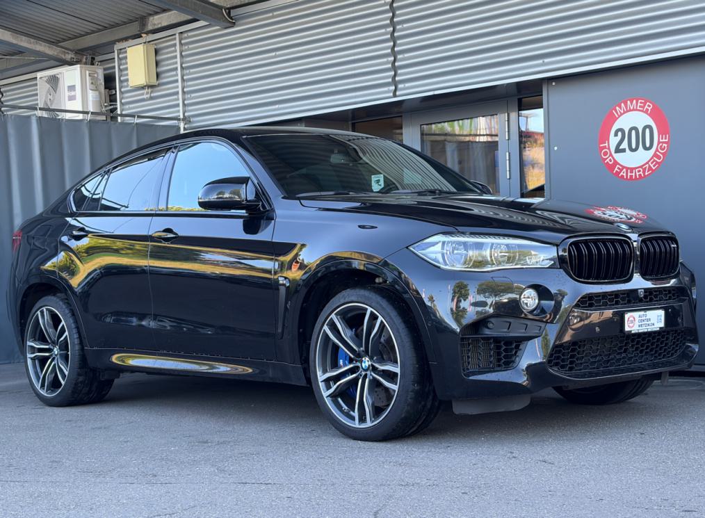 BMW X6M-showroom-element-1