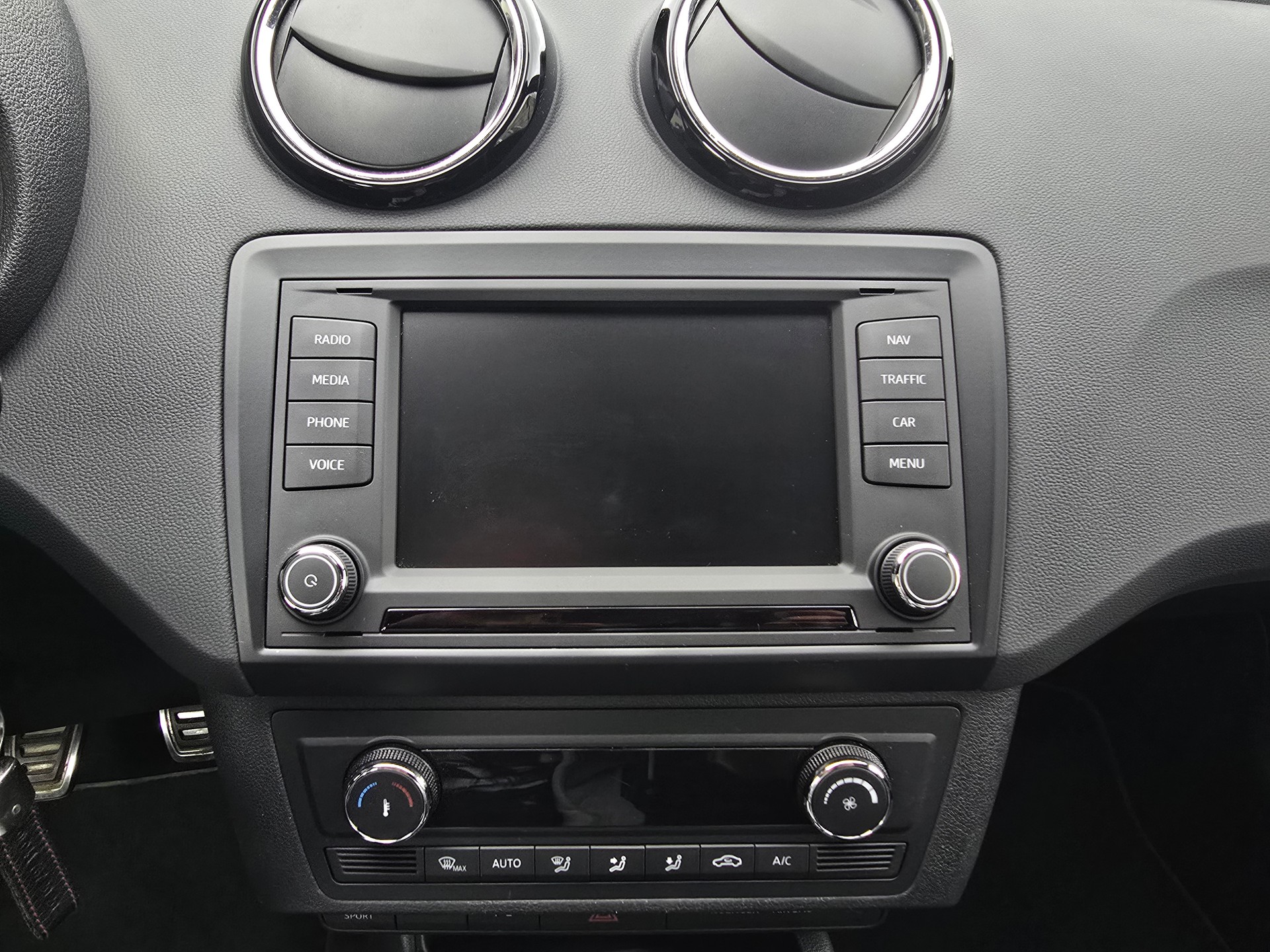 SEAT Ibiza SC 1.8 TSI Cupra-image-15