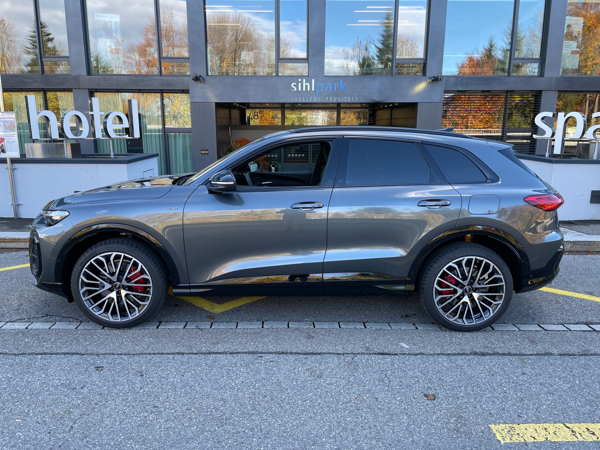 AUDI Q5 e-hybrid quattro 270 kW S-tronic (MODELL 2026)-image-8