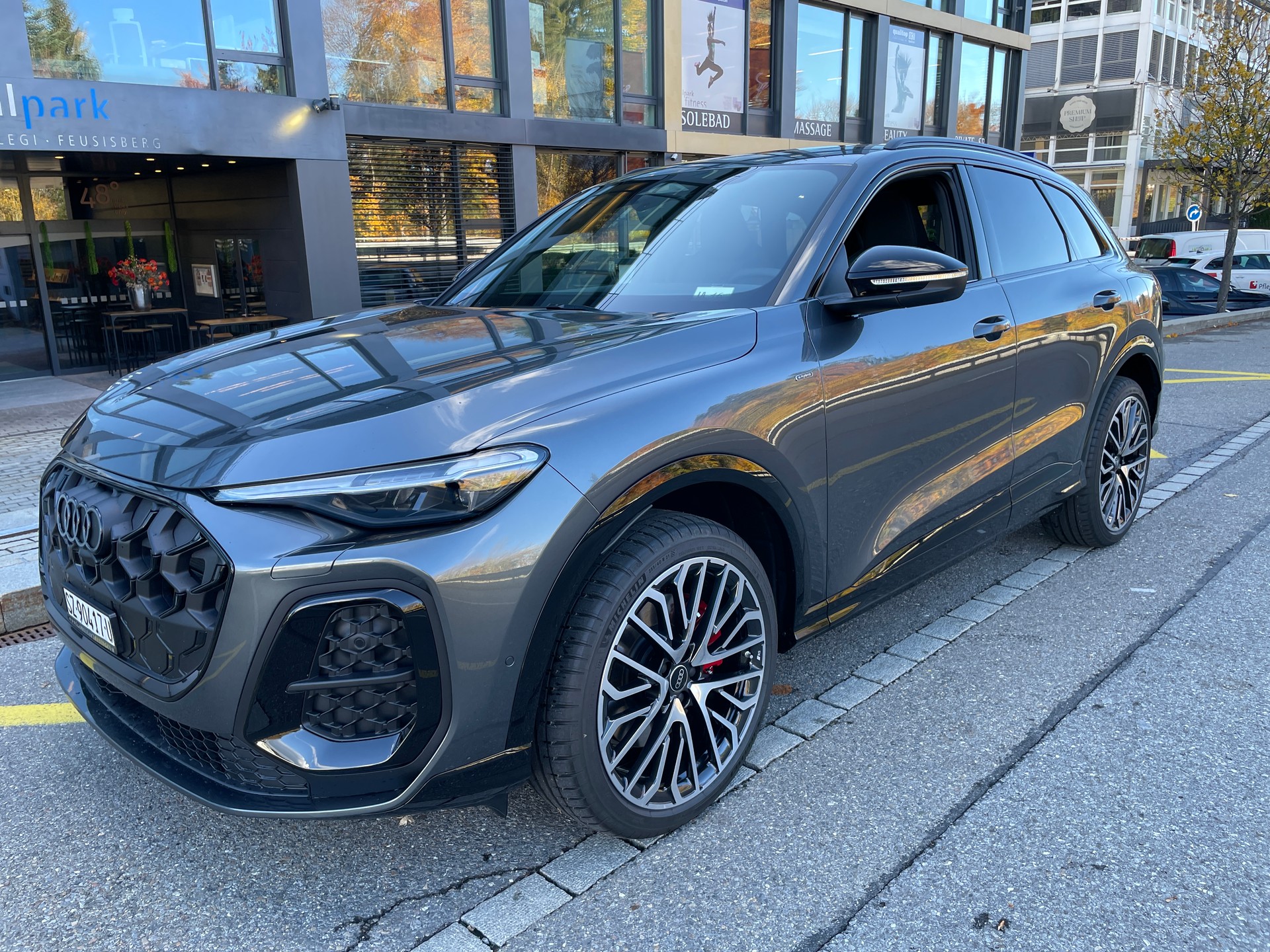 AUDI Q5 e-hybrid quattro 270 kW S-tronic (MODELL 2026)