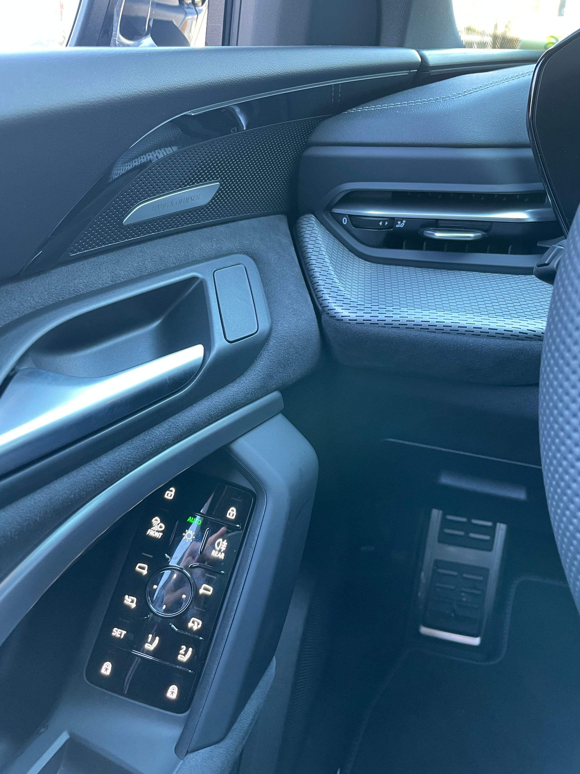AUDI Q5 e-hybrid quattro 270 kW S-tronic (MODELL 2026)-image-19