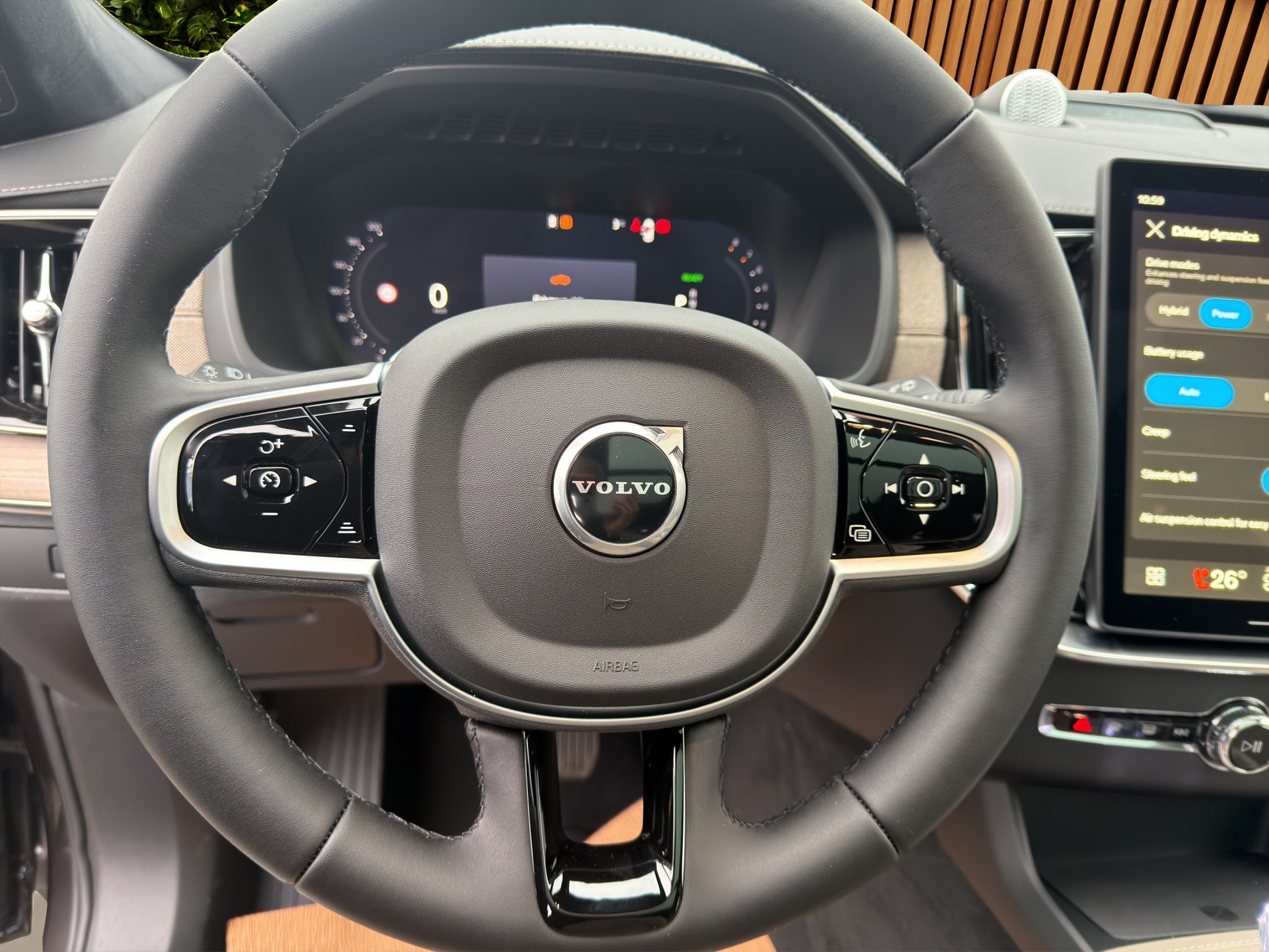 VOLVO XC90 2.0 T8 TE XCLUSIVE Edition Dark eAWD-image-11