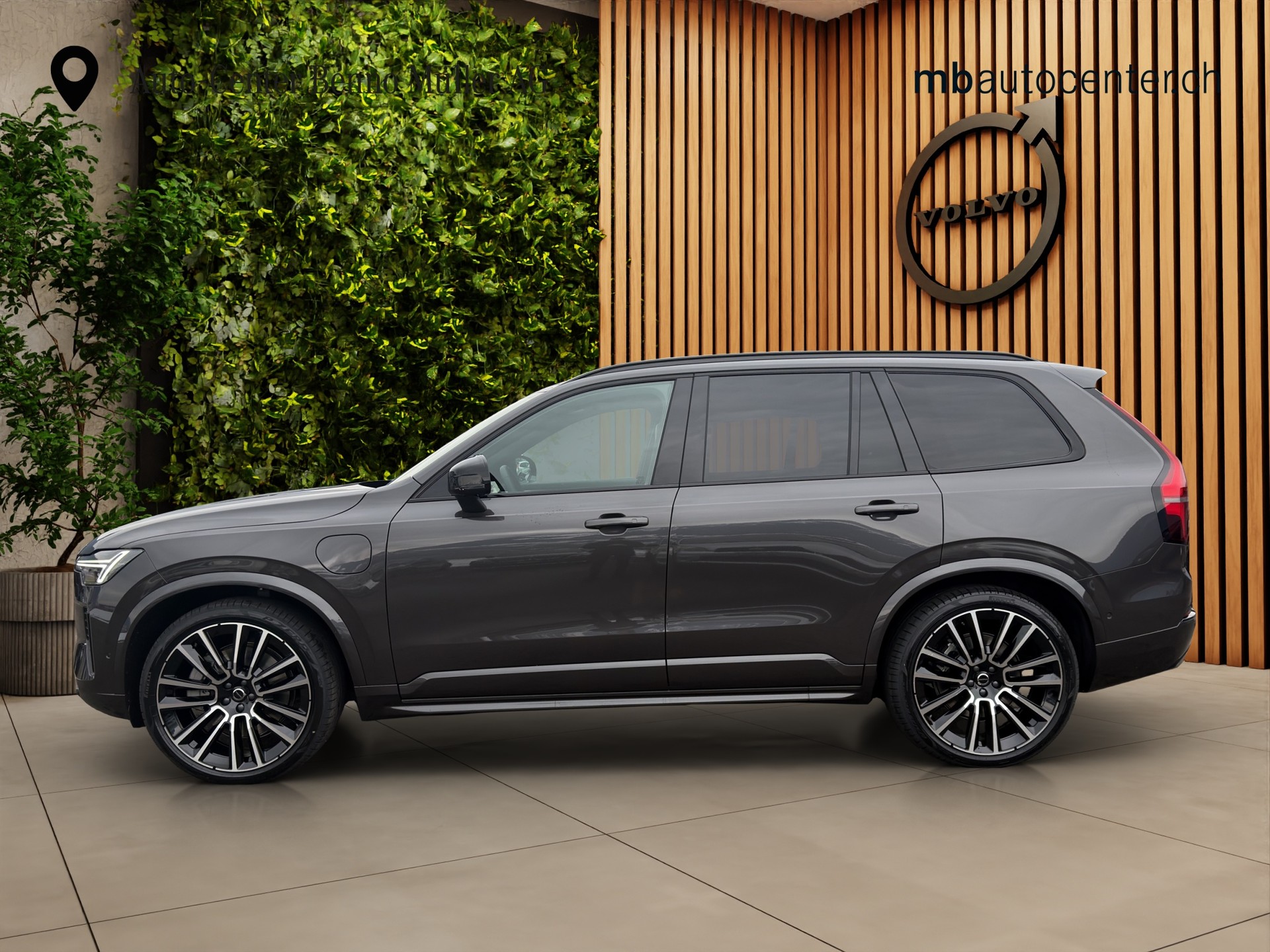 VOLVO XC90 2.0 T8 TE XCLUSIVE Edition Dark eAWD-showroom-element-1