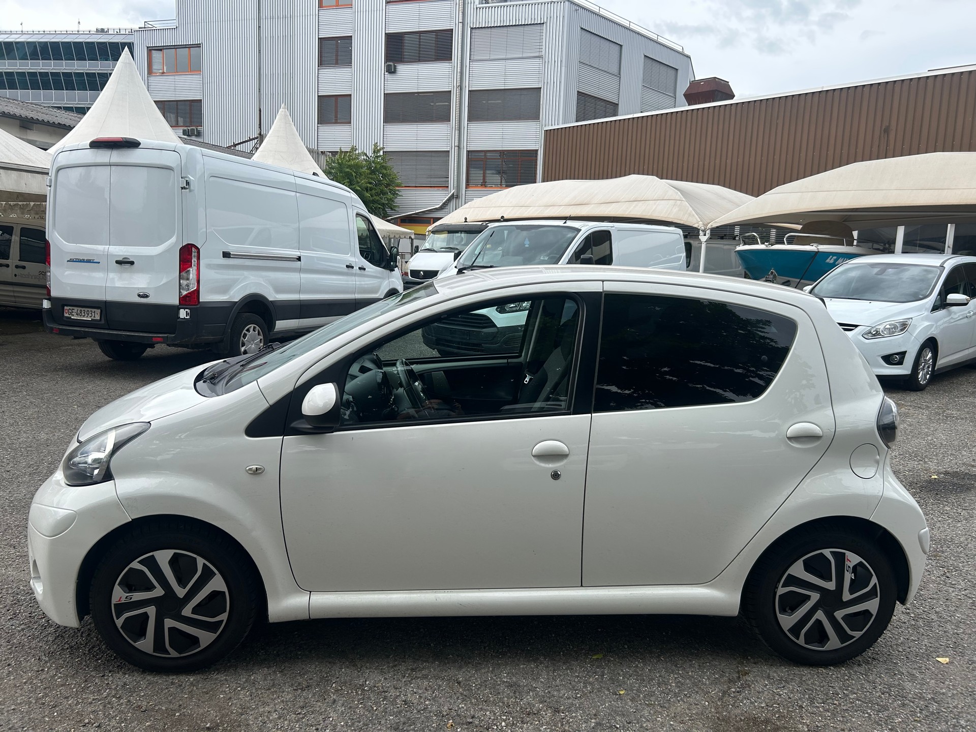TOYOTA Aygo 1.0 VVT-i Luna-image-3