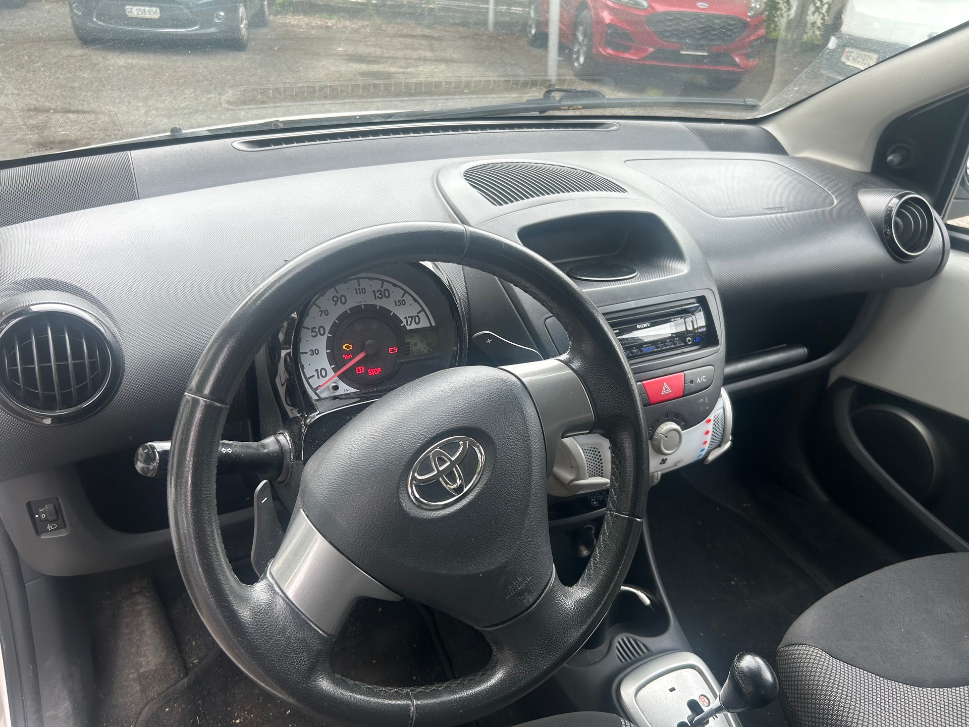 TOYOTA Aygo 1.0 VVT-i Luna-image-12