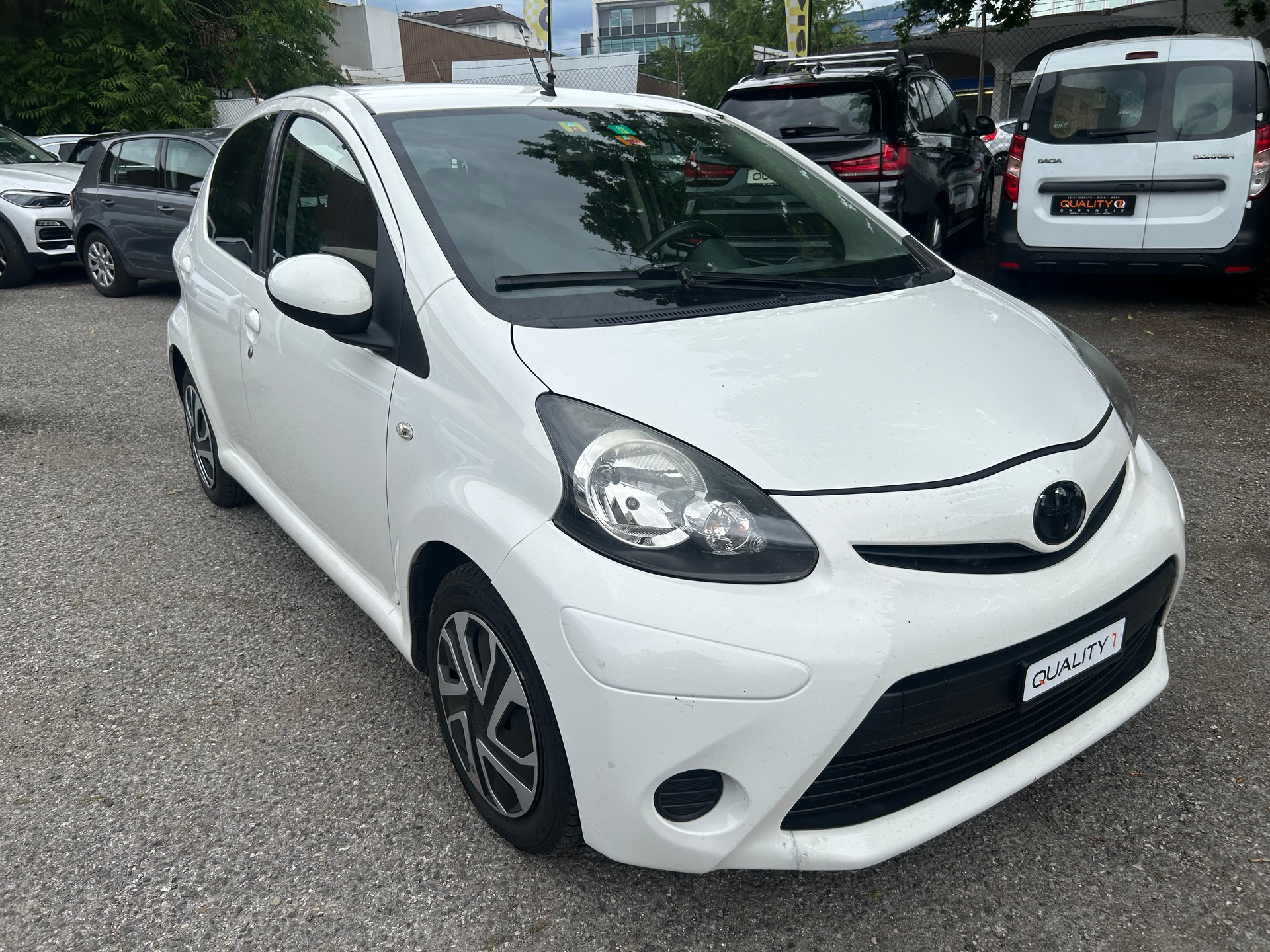 TOYOTA Aygo 1.0 VVT-i Luna-image-2