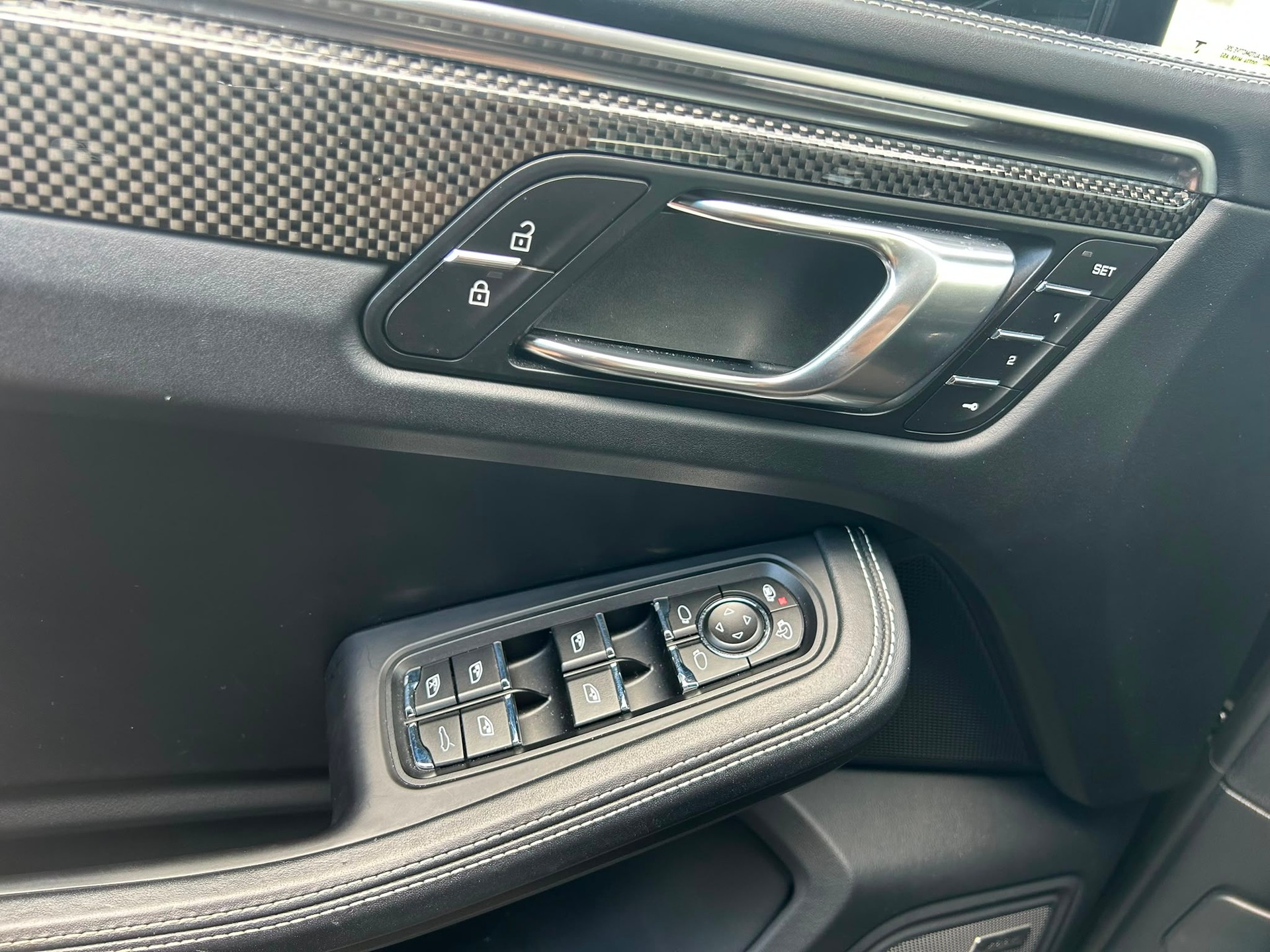 PORSCHE Macan Turbo PDK-image-10