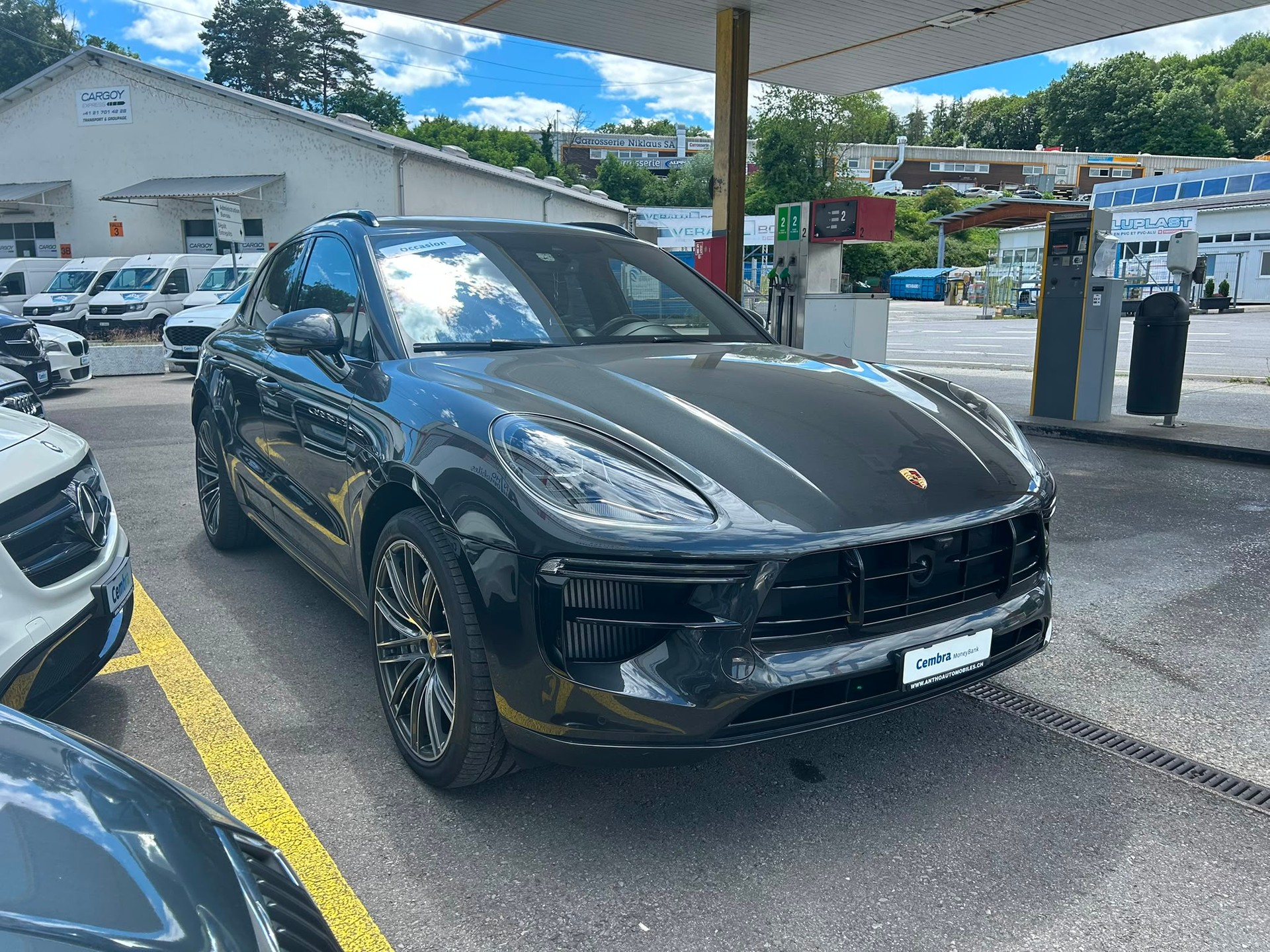 PORSCHE Macan Turbo PDK-image-1