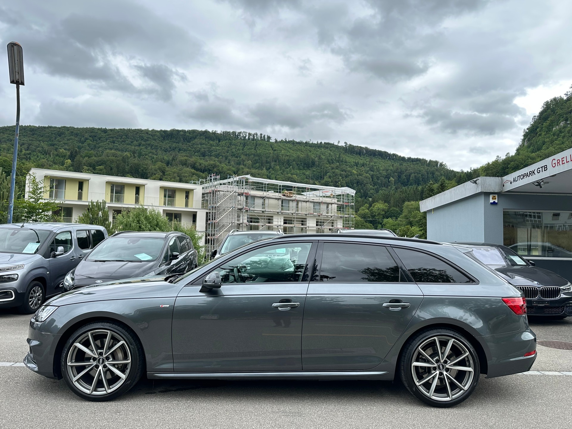 AUDI A4 Avant 3.0 TDI Sport quattro tiptronic-showroom-element-3