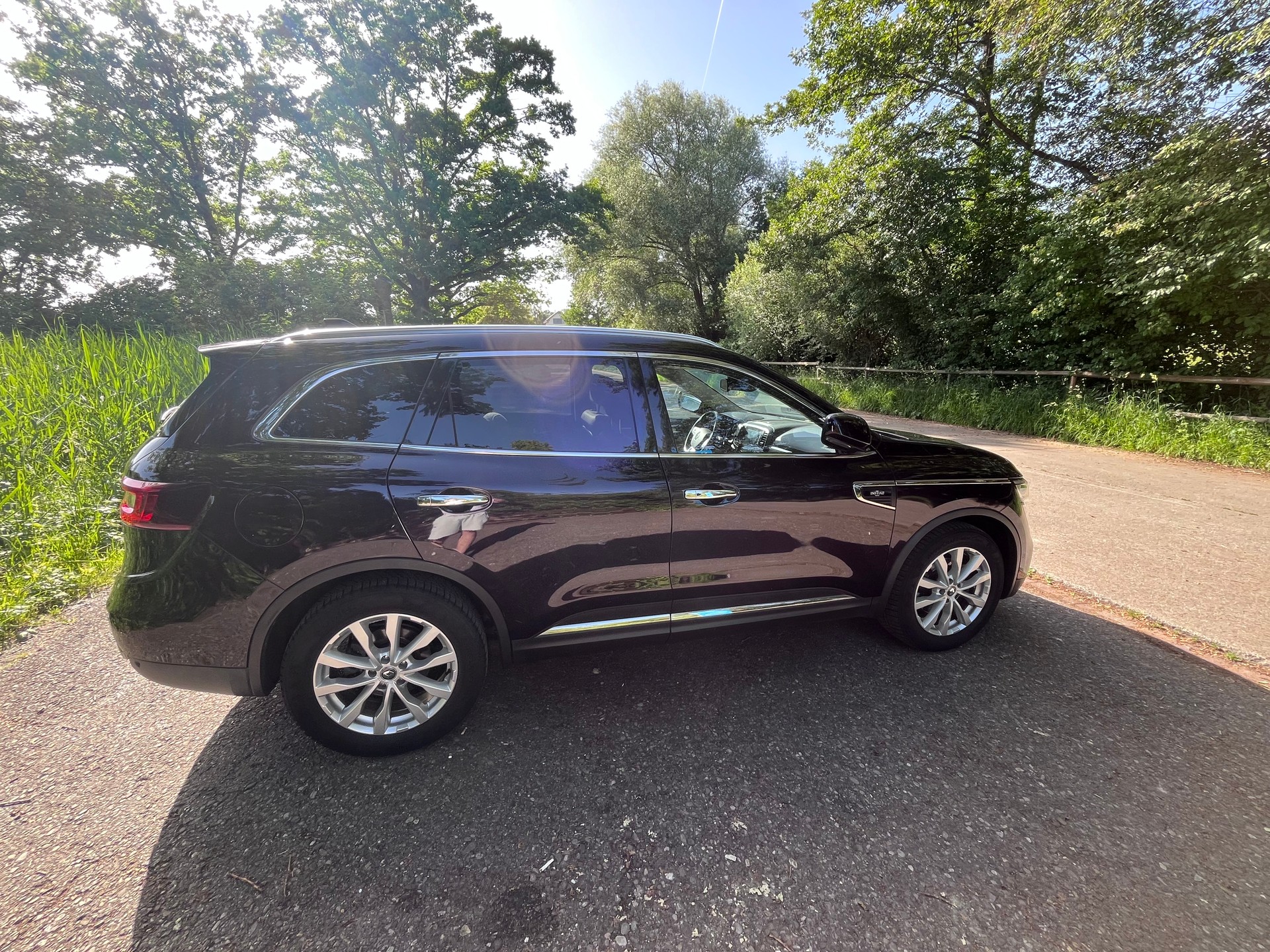RENAULT 2.0 dCi Initiale Paris 4x4 Xtronic CVT, 8 kompl. Räder, alle Service gemacht-image-2