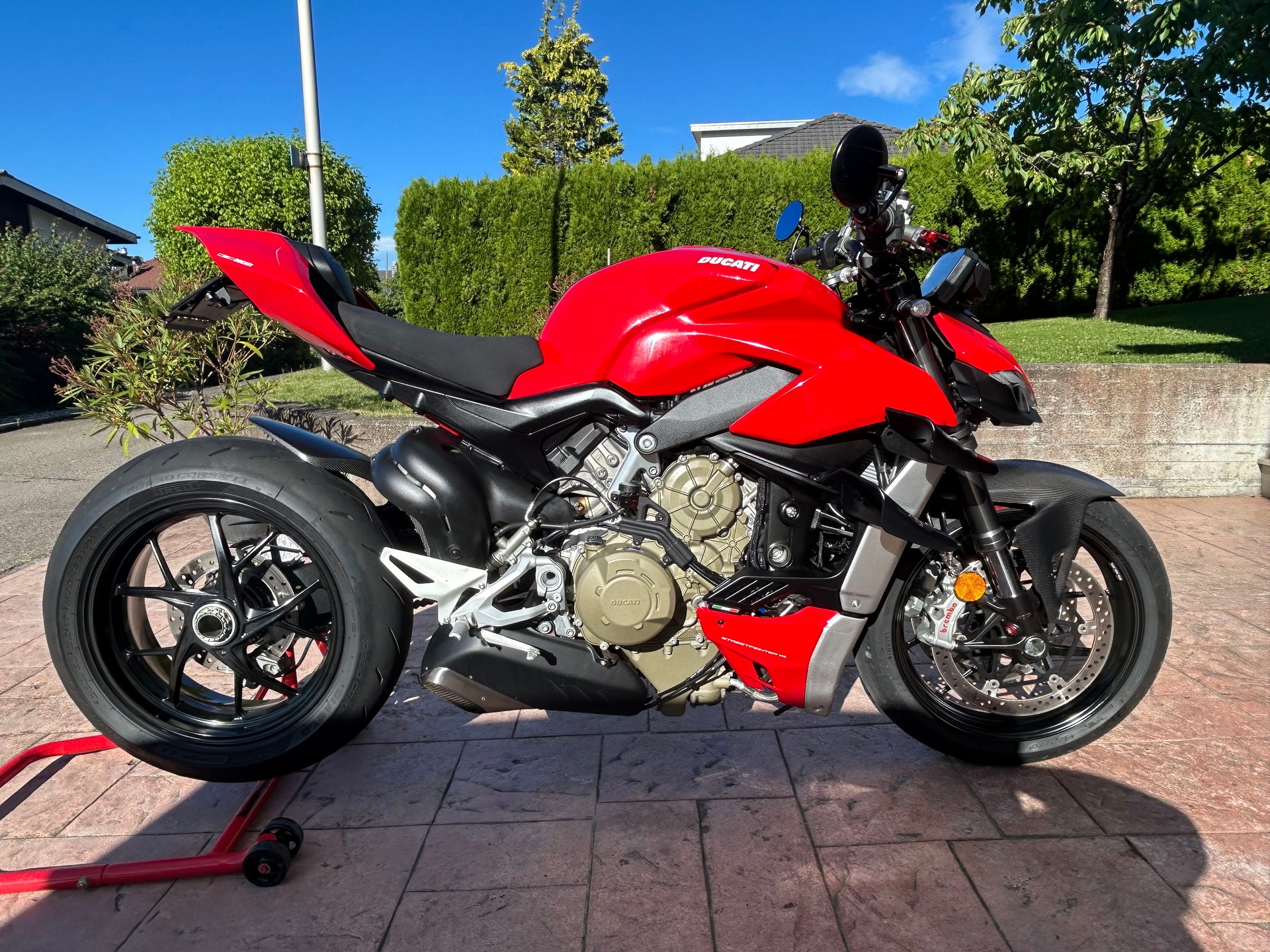 DUCATI Streetfighter V4-image-0