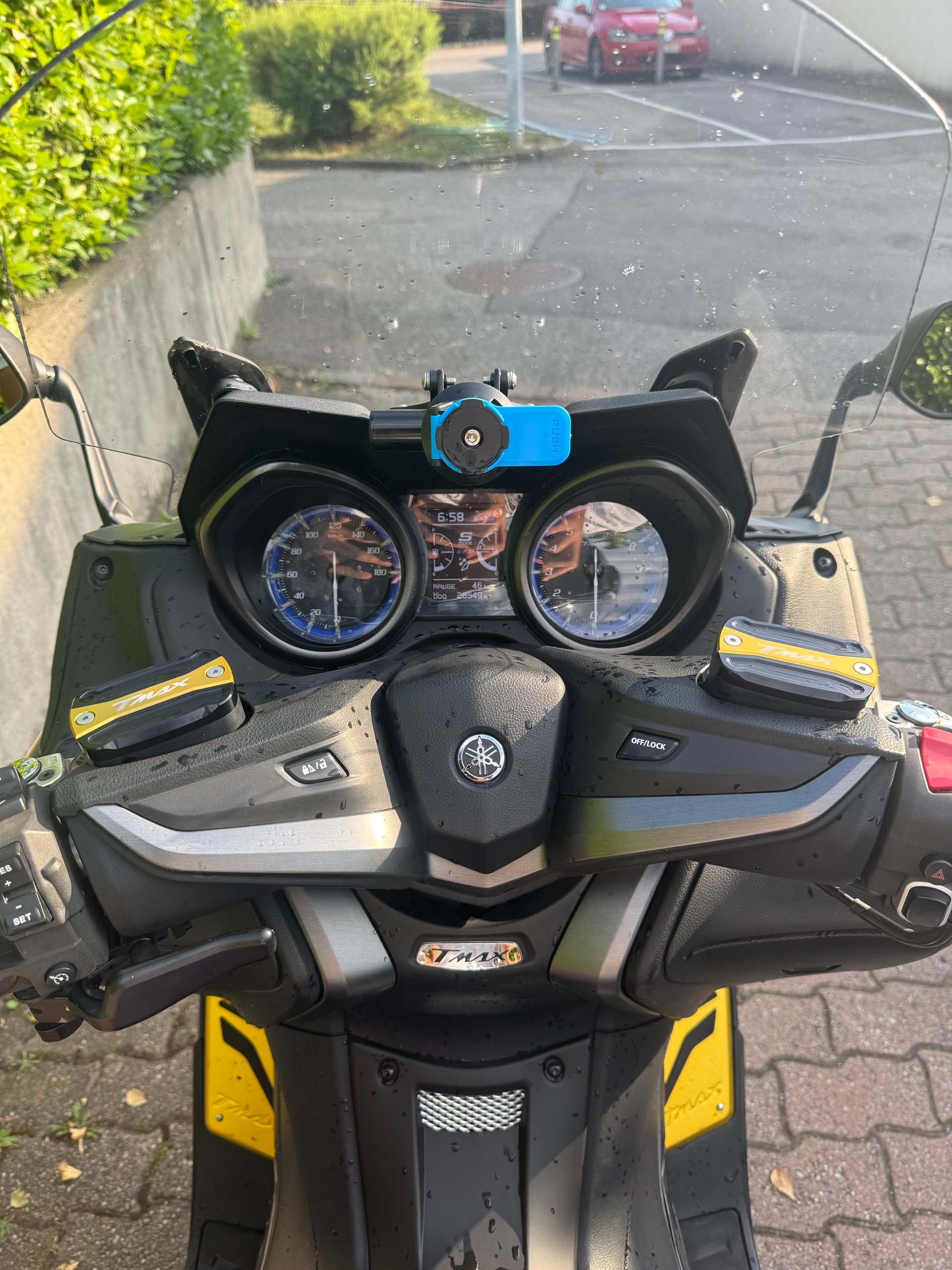 YAMAHA T-MAX Tech-Max XP 560-image-9