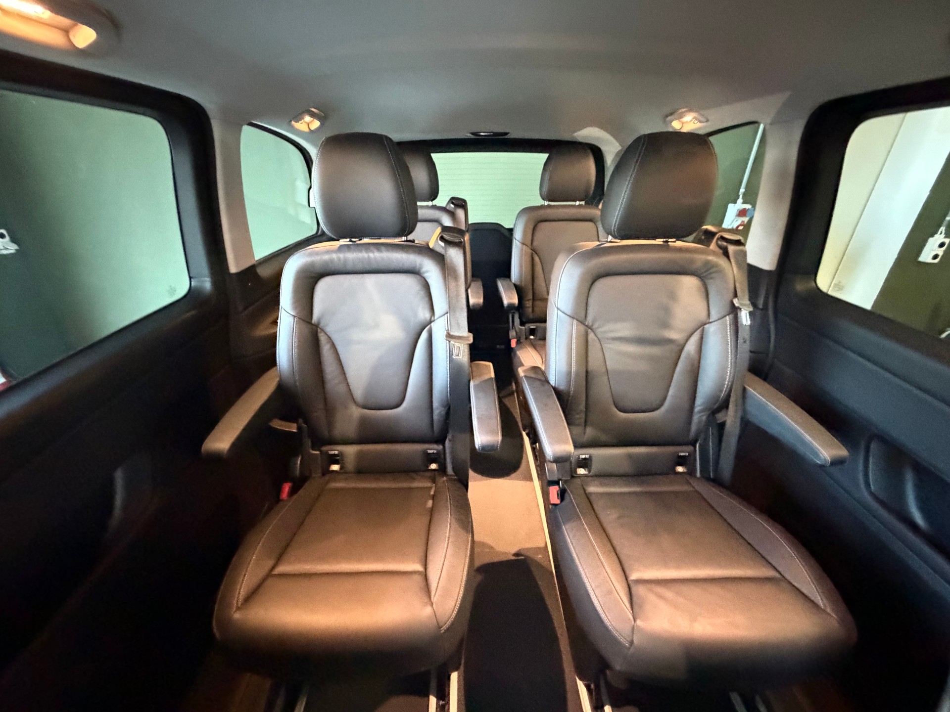 MERCEDES-BENZ V 250 d Kompakt 9G-Tronic *Ab MFK*STANDHEIZUNG*ANHÄNGERKUPPLUNG*-image-19
