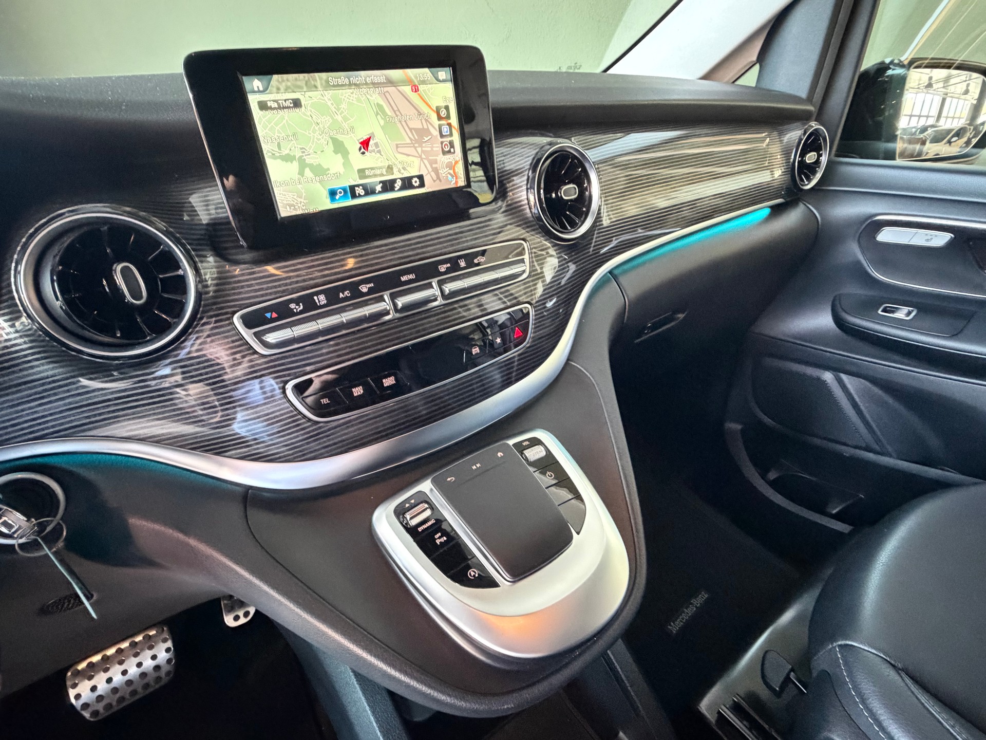 MERCEDES-BENZ V 250 d Kompakt 9G-Tronic *Ab MFK*STANDHEIZUNG*ANHÄNGERKUPPLUNG*-image-22