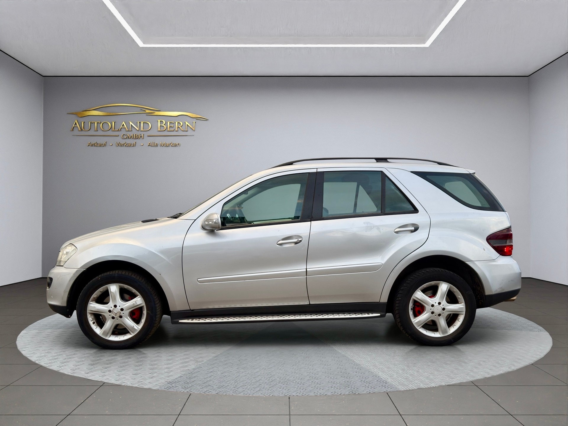 MERCEDES-BENZ ML 320 CDI 4Matic 7G-Tronic AHK 3.5 T-showroom-element-3