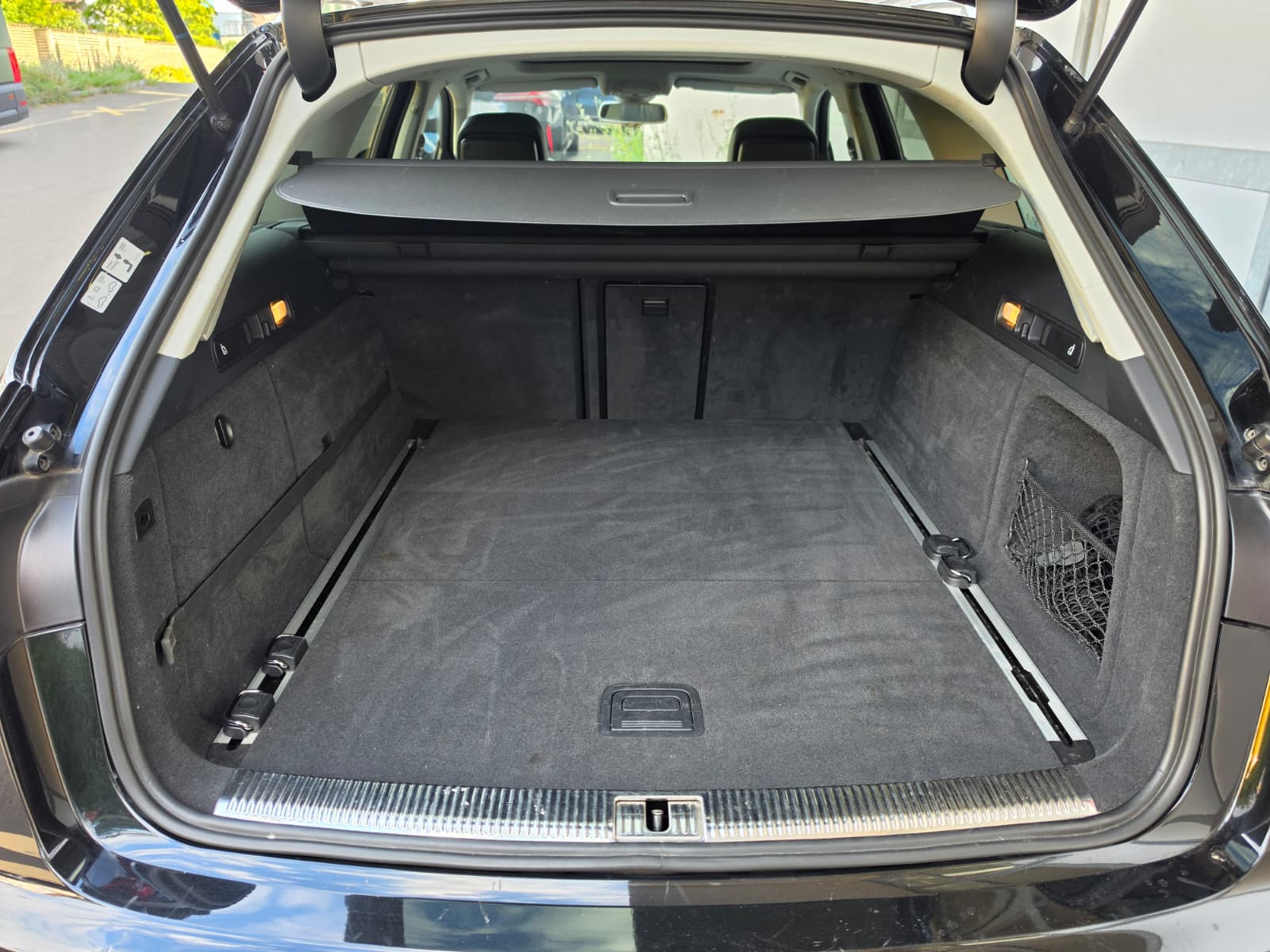 AUDI A6 ALLROAD-image-6
