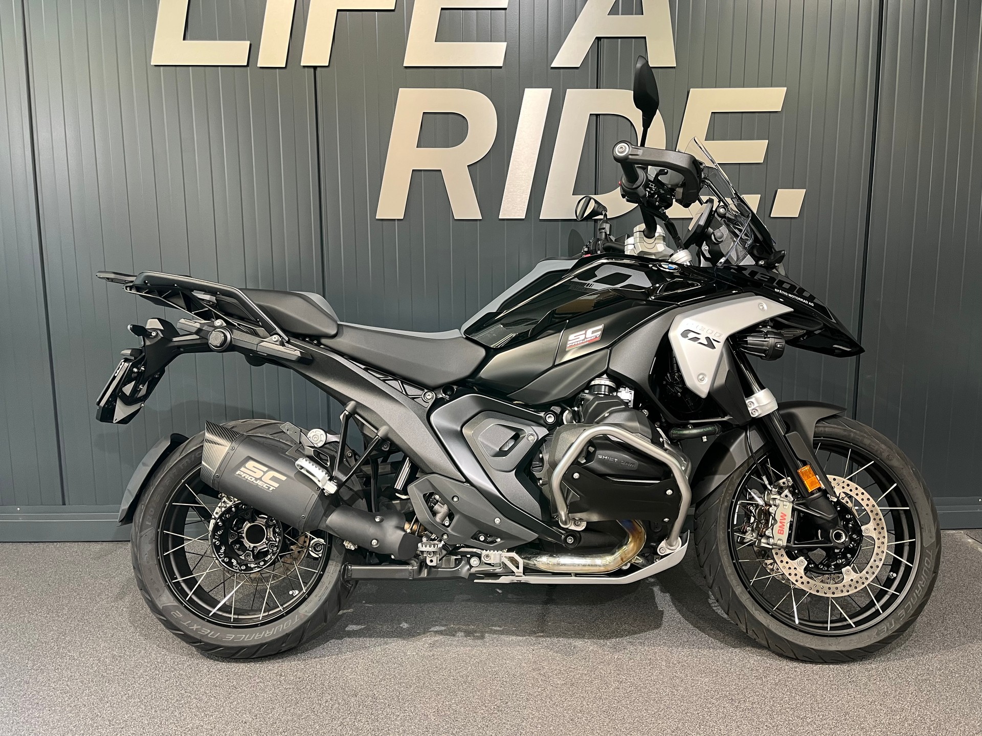 BMW R 1300 GS-image-0