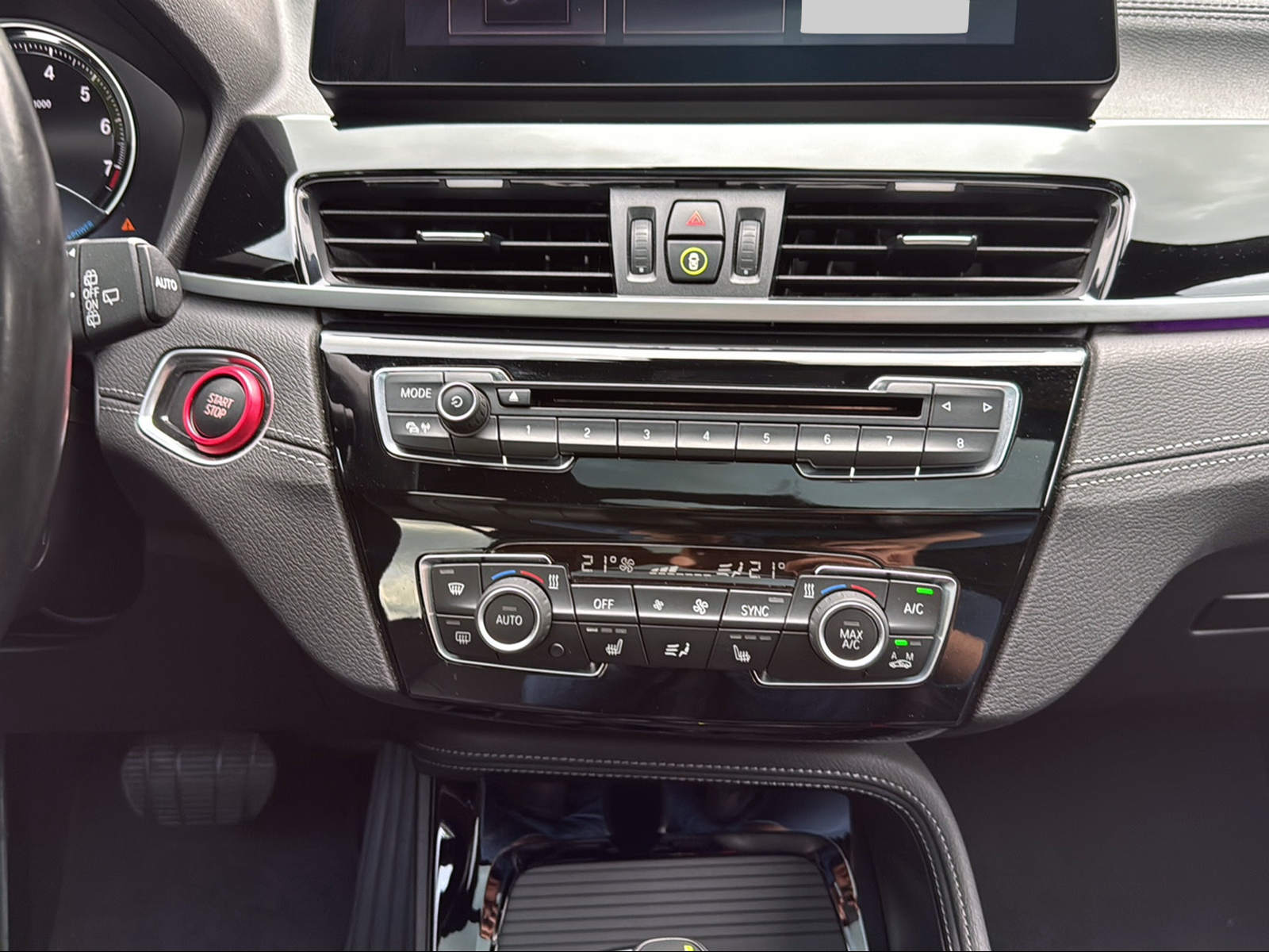 BMW X1 xDrive 25e M Sport Steptronic-image-9