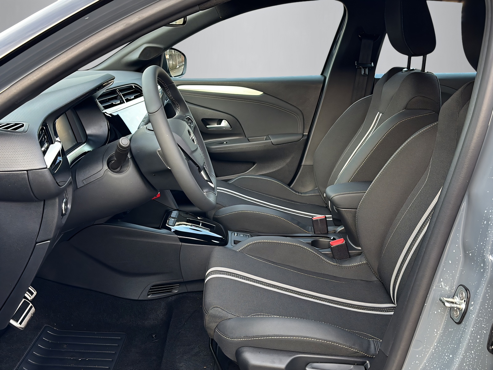 OPEL Corsa F 1.2 T Hybrid Viva-showroom-element-2
