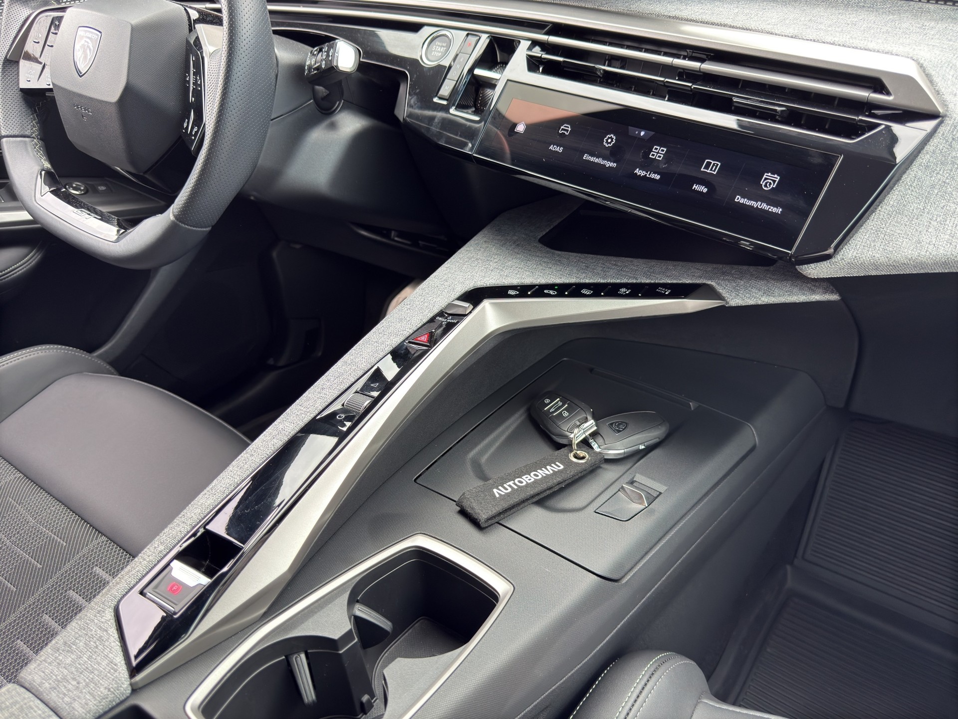 PEUGEOT 5008 1.2 Hybrid e-DCS6 GT 7 Plätzer-image-40