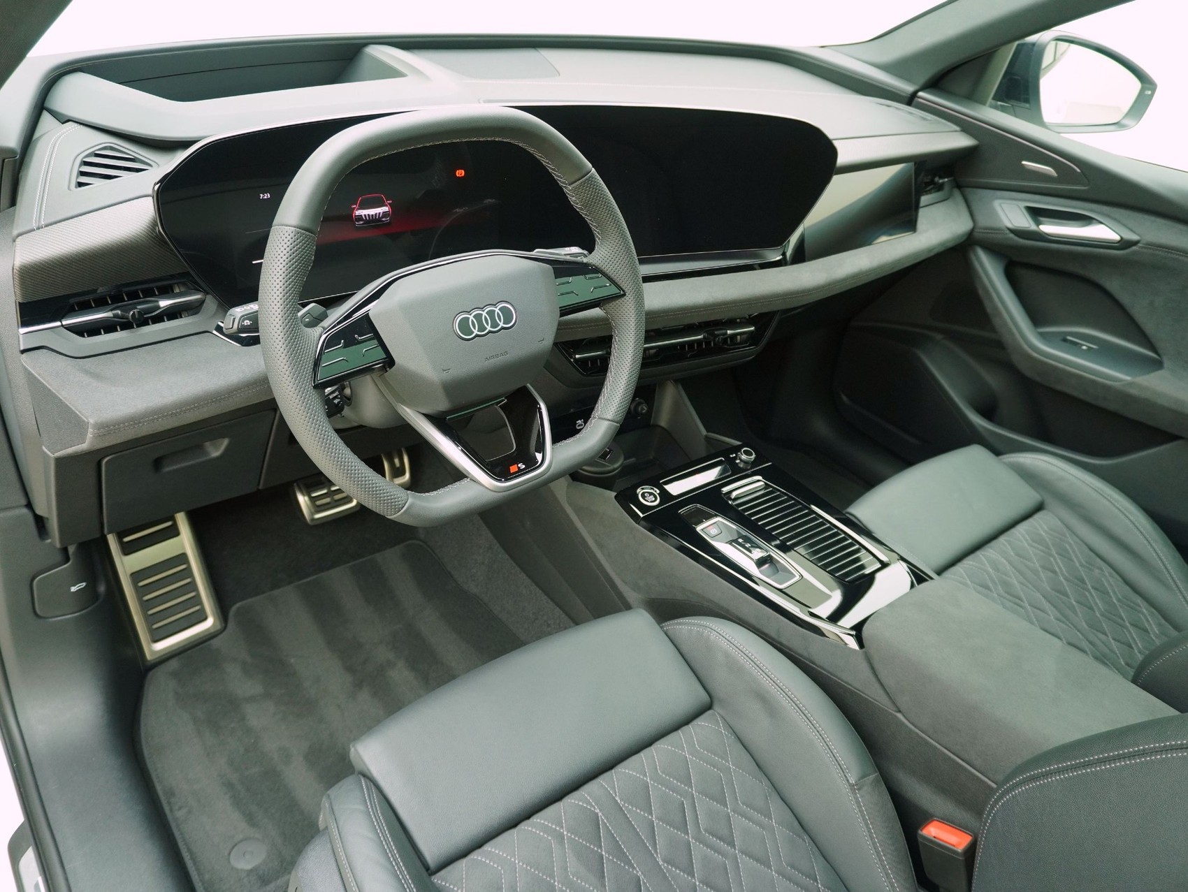 AUDI Q6 e-tron S line quattro **Audi Werksgarantie bis 03/2031**-image-10