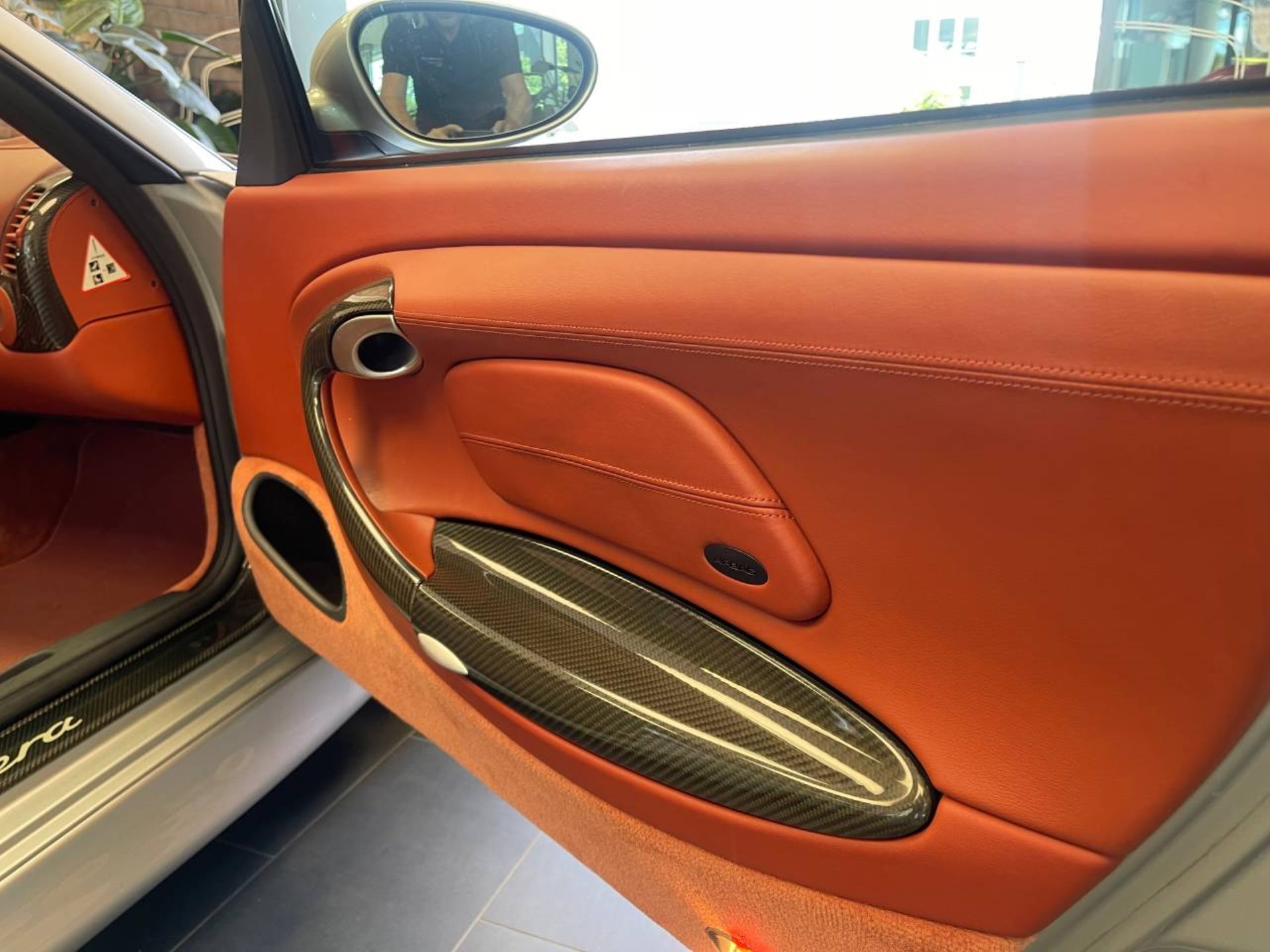 PORSCHE 911 Carrera Coupé-showroom-element-3
