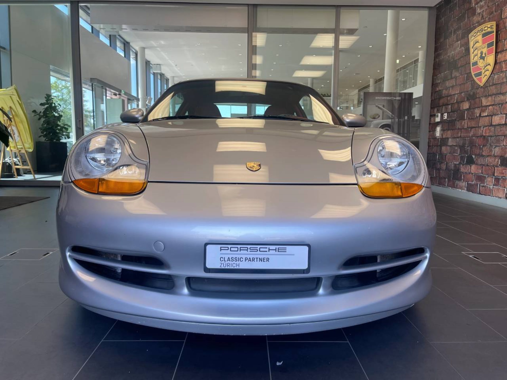 PORSCHE 911 Carrera Coupé-showroom-element-1