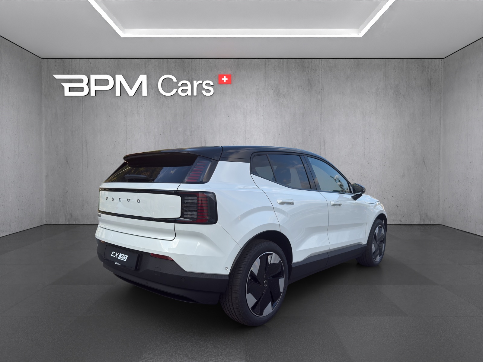 VOLVO EX30 P8 69 kWh AWD Ultra-image-4