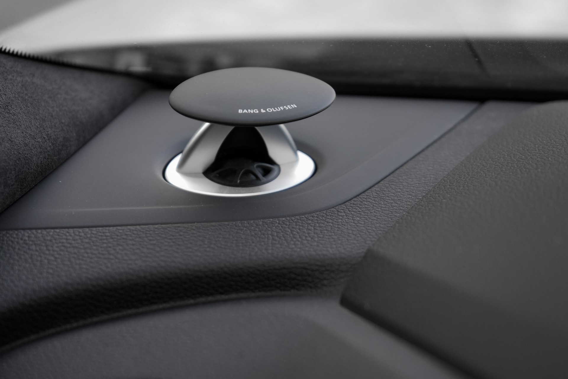 AUDI SQ8 Competition TFSI quattro tiptronic-image-15