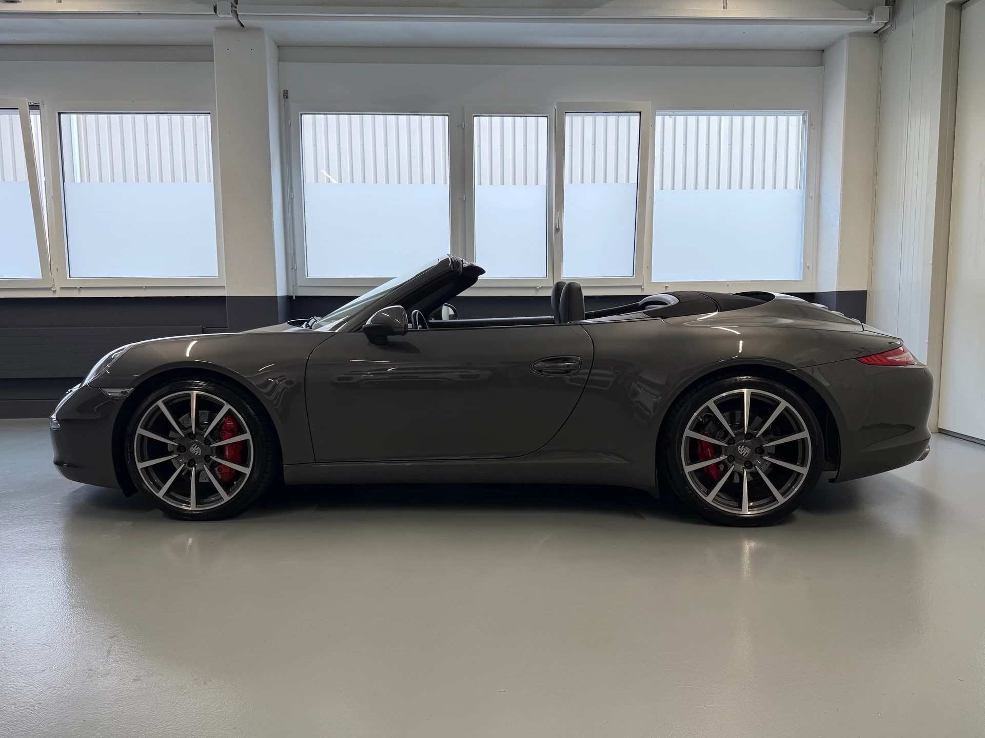 PORSCHE 911 Cabrio Carrera S PDK-showroom-element-2