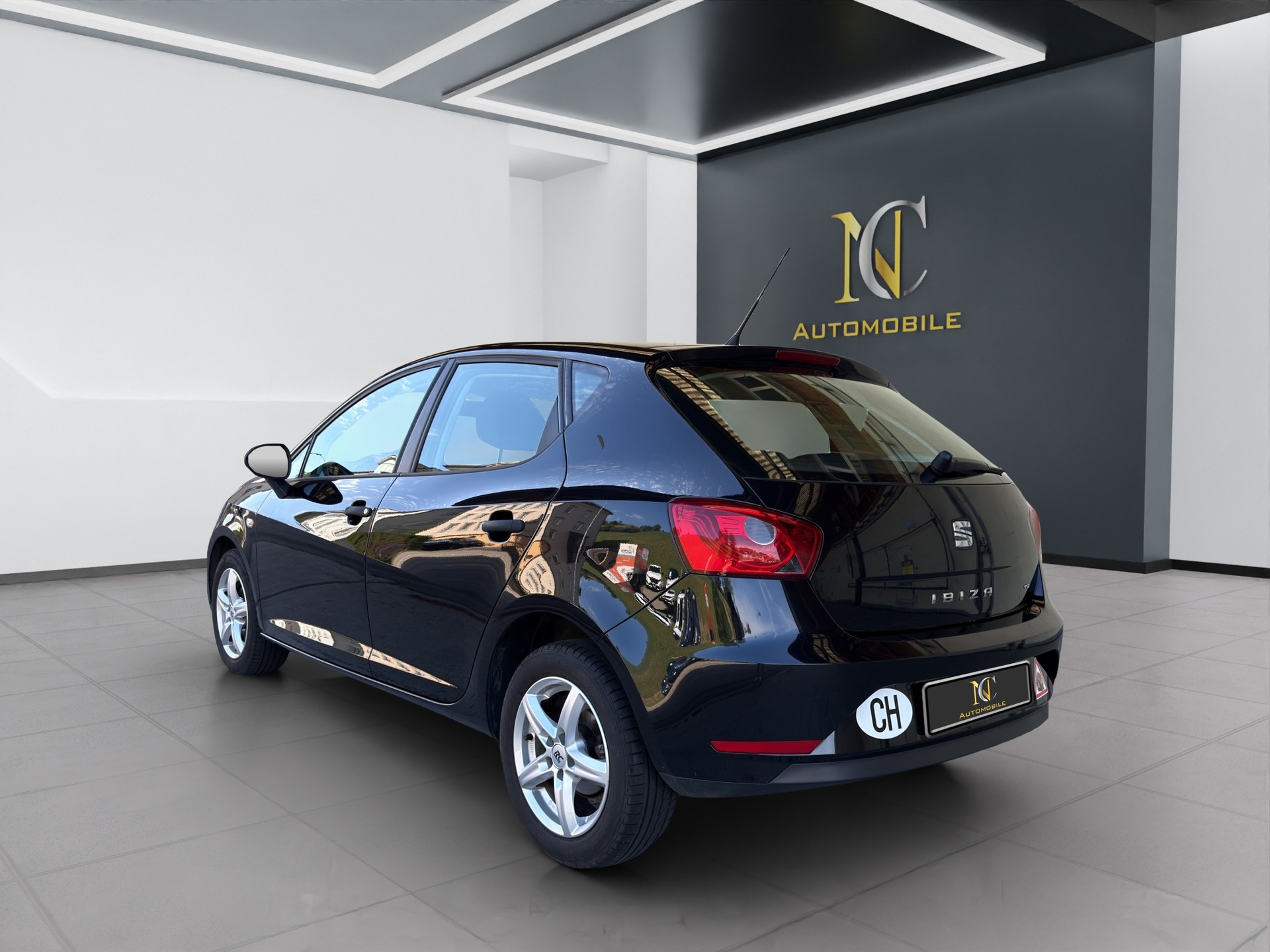 SEAT Ibiza SC 1.2 TSI Style-showroom-element-3