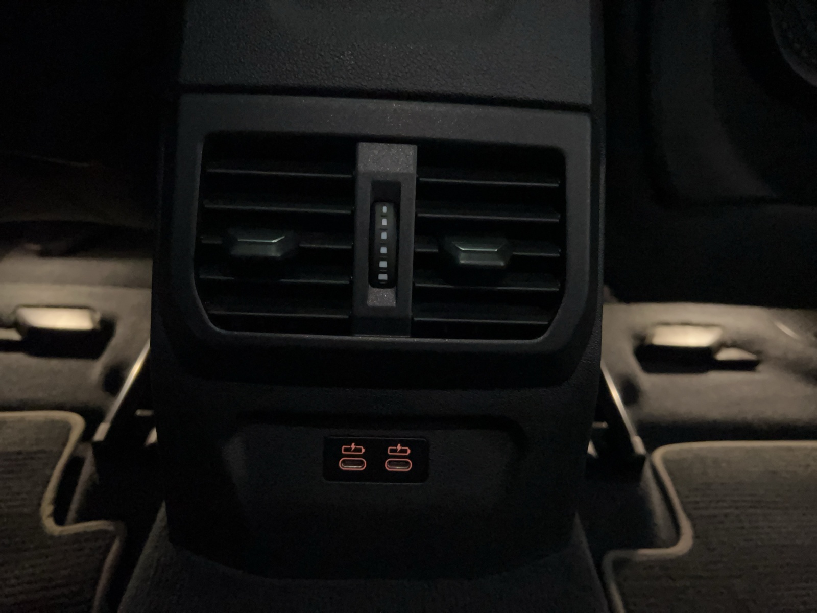 BMW 120d xDrive Steptronic Luxury Line-image-15