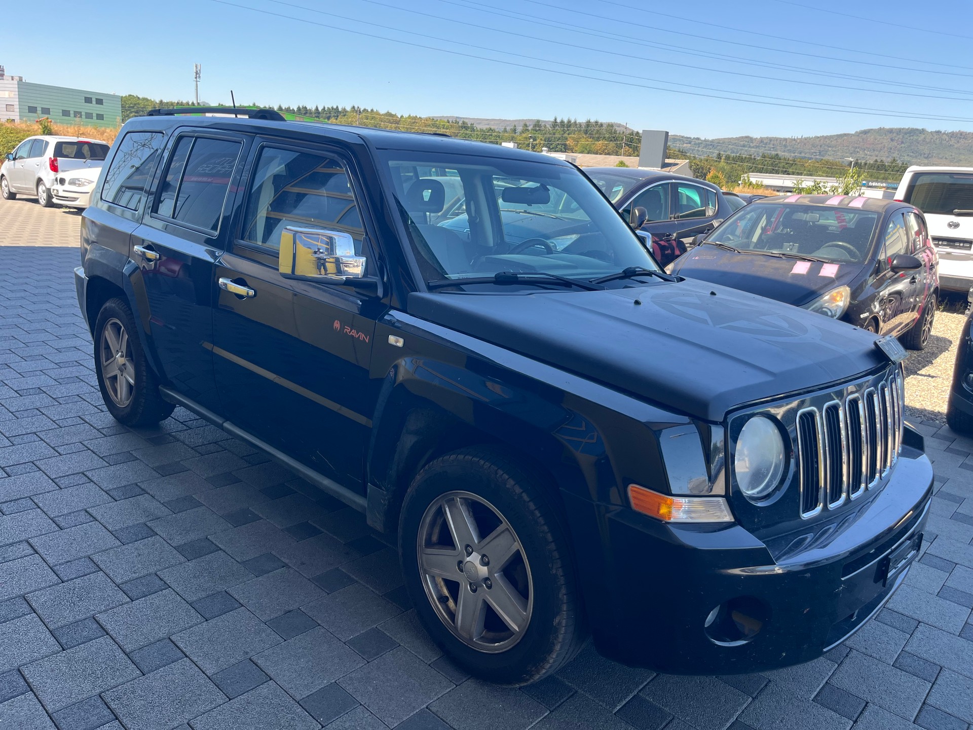 JEEP Patriot 2.4 Limited CVT-image-1