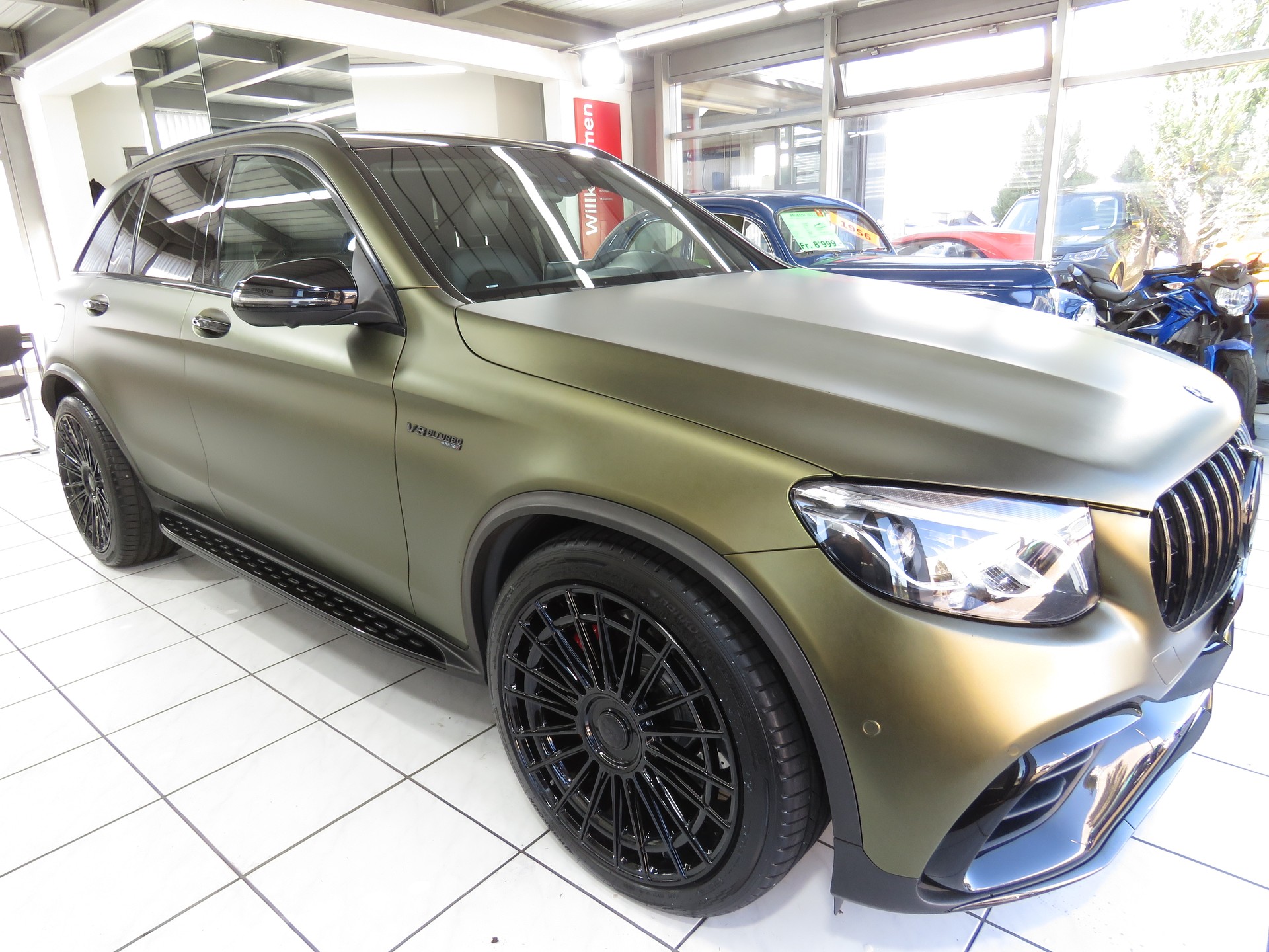 MERCEDES-BENZ GLC 63 S AMG 4-Matic+ 9G-Tronic (Automat, AHK 2'170 kg) "foliert"-showroom-element-2