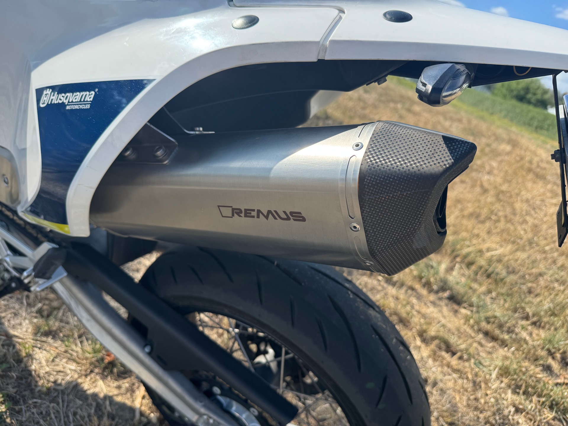 HUSQVARNA 701 Supermoto-image-6