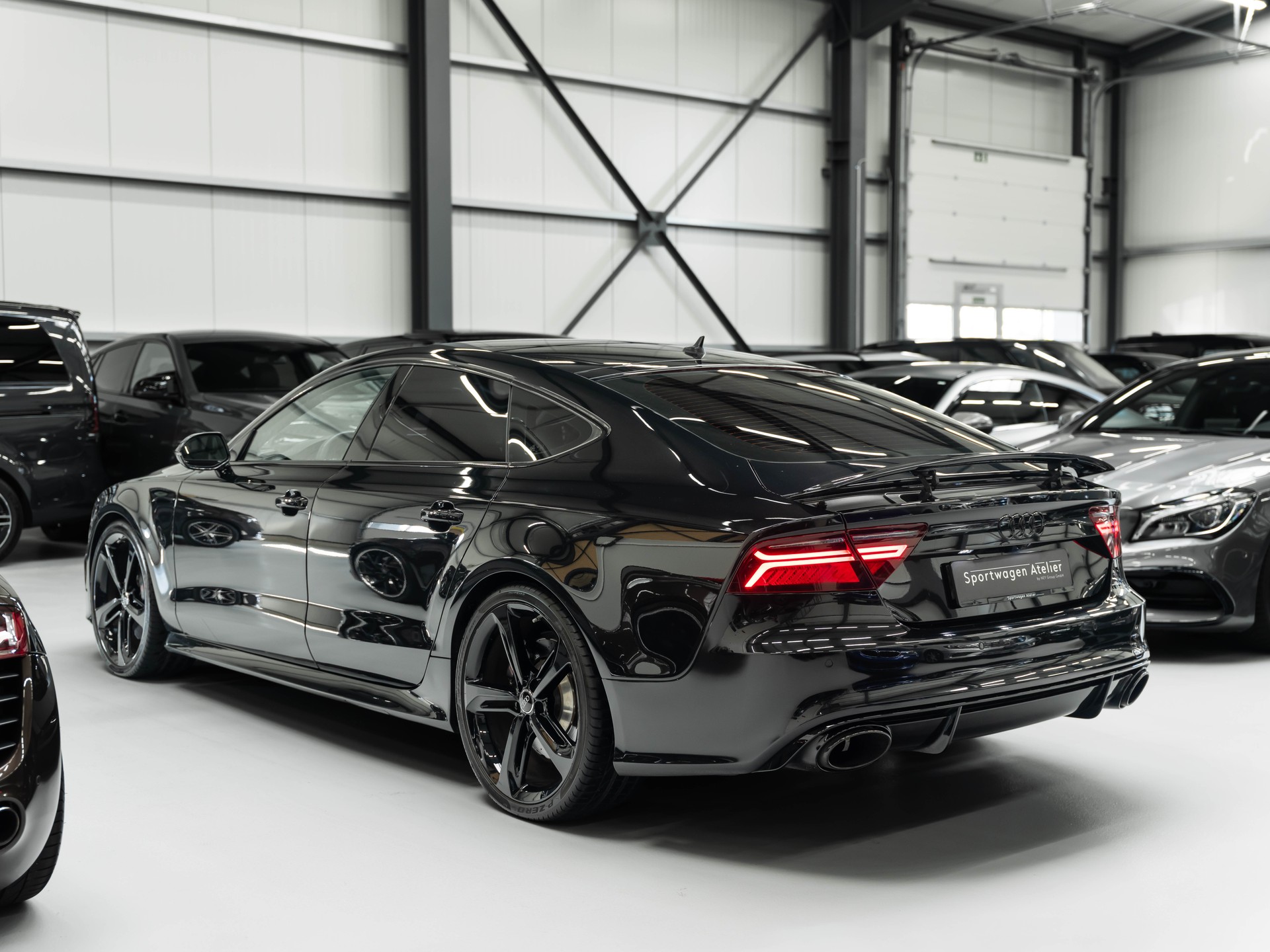 AUDI RS7 Sportback 4.0 TFSI V8 quattro S-tronic-showroom-element-1