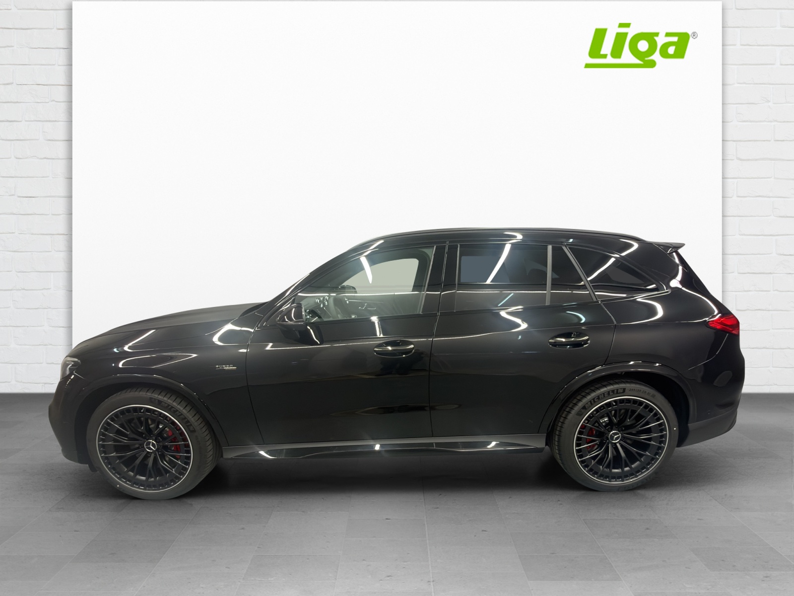 MERCEDES-BENZ AMG GLC 53 4Matic+-showroom-element-2