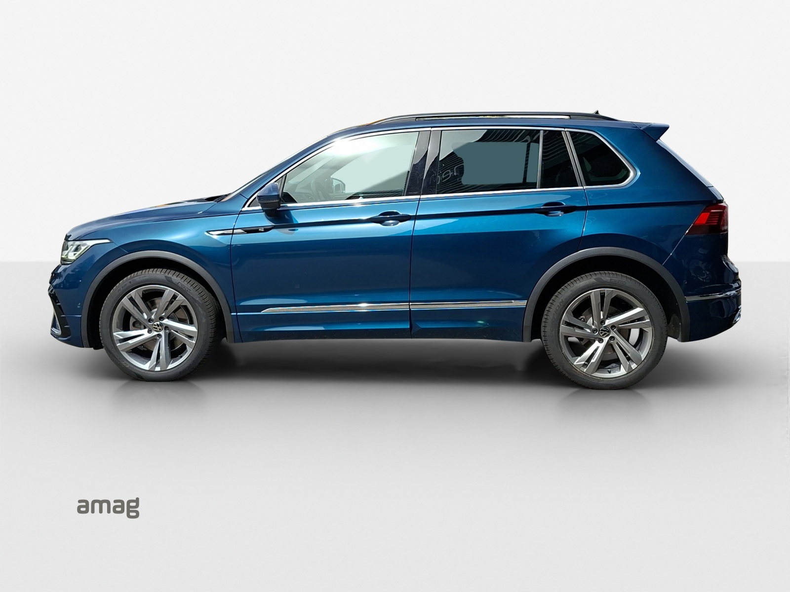 VW Tiguan 2.0TSI R-Line 4Motion DSG-showroom-element-1