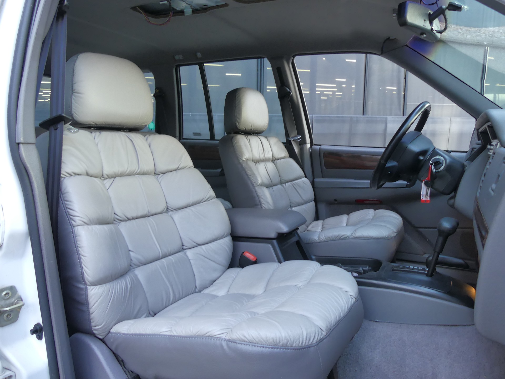 JEEP Grand Cherokee 5.2 Ltd.-image-4