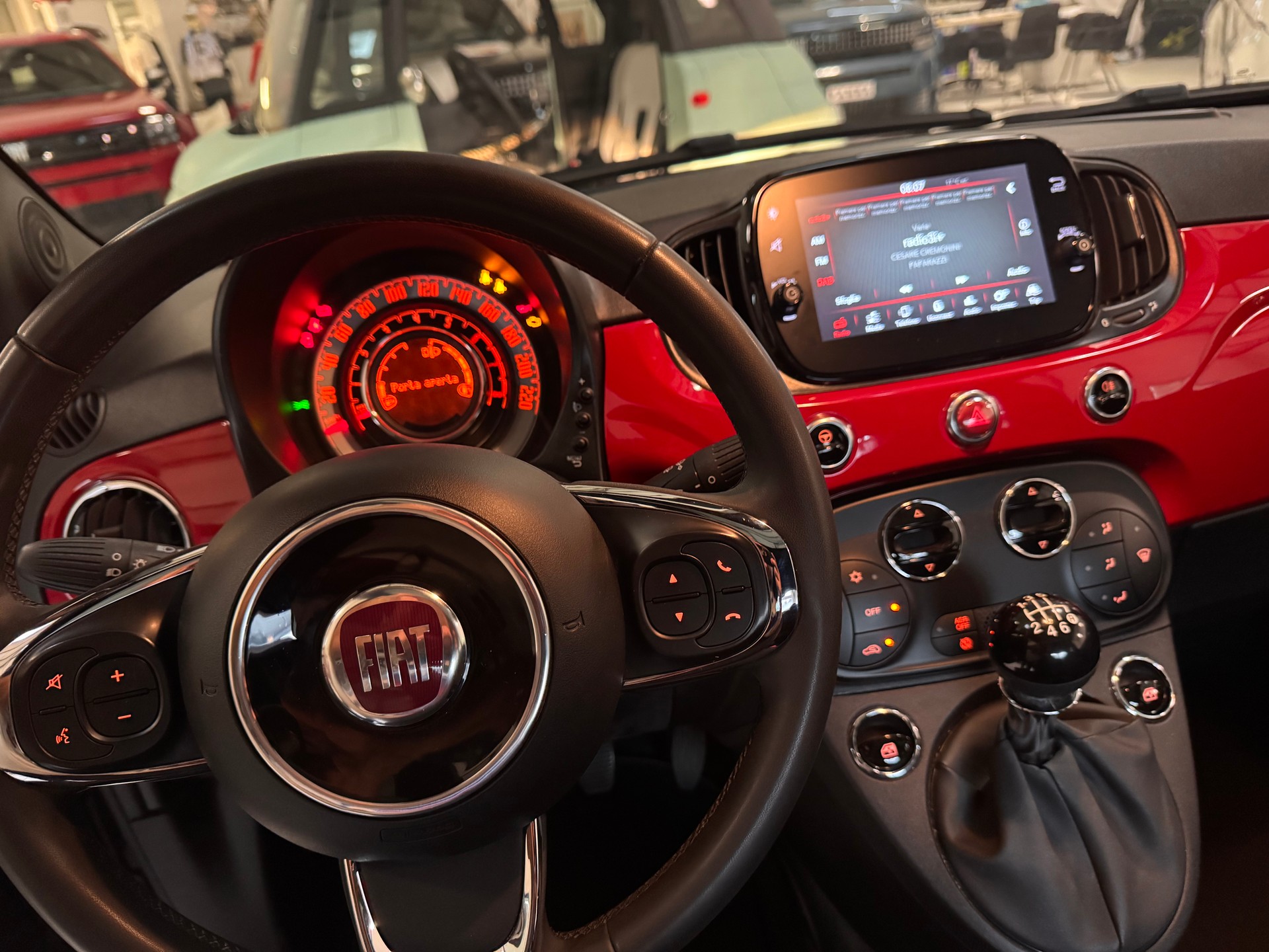 FIAT 500 1.0 N3 MildHybrid Swiss Edition-image-7