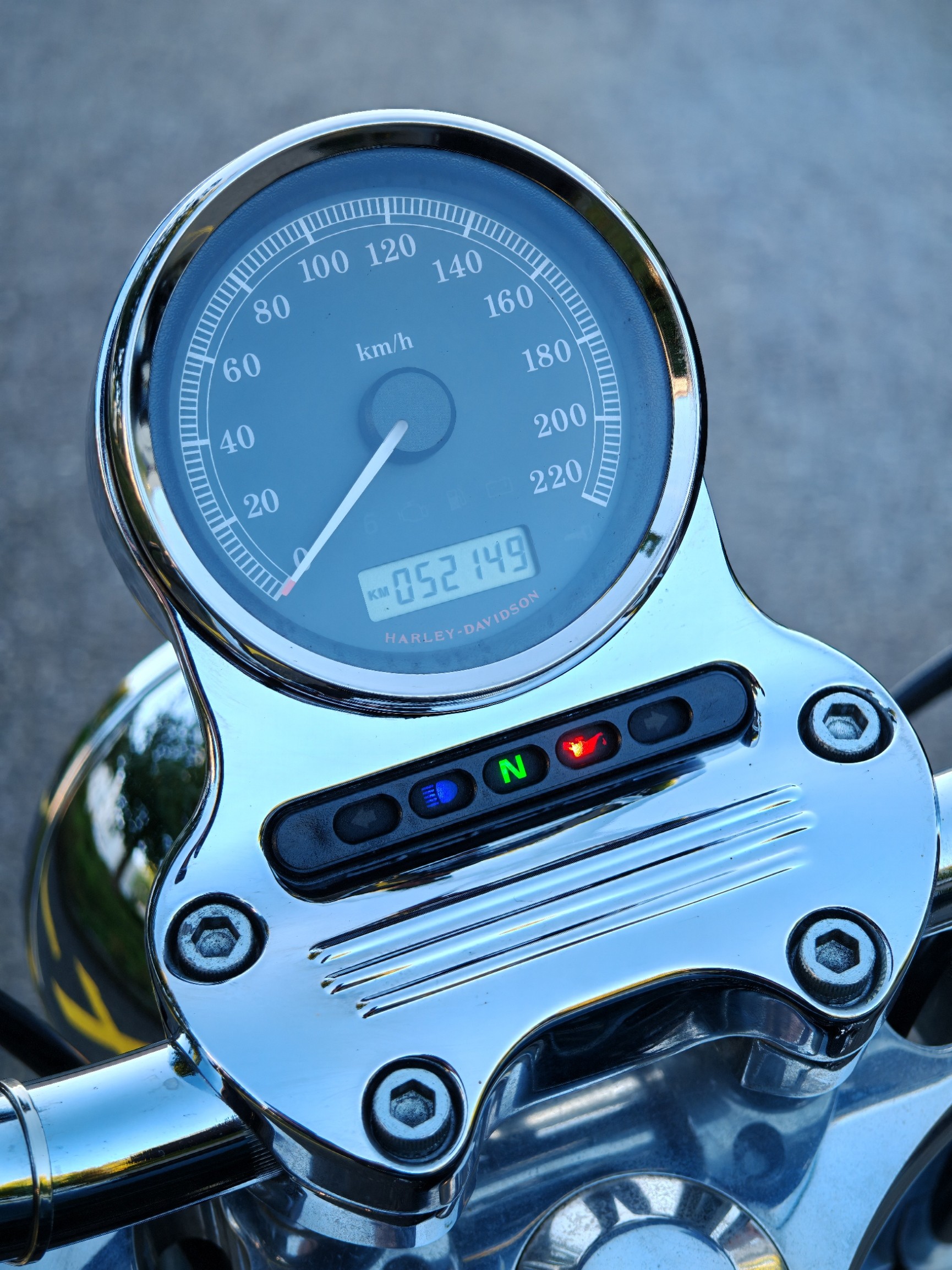 HARLEY-DAVIDSON XLV1200 Seventy Two-image-6